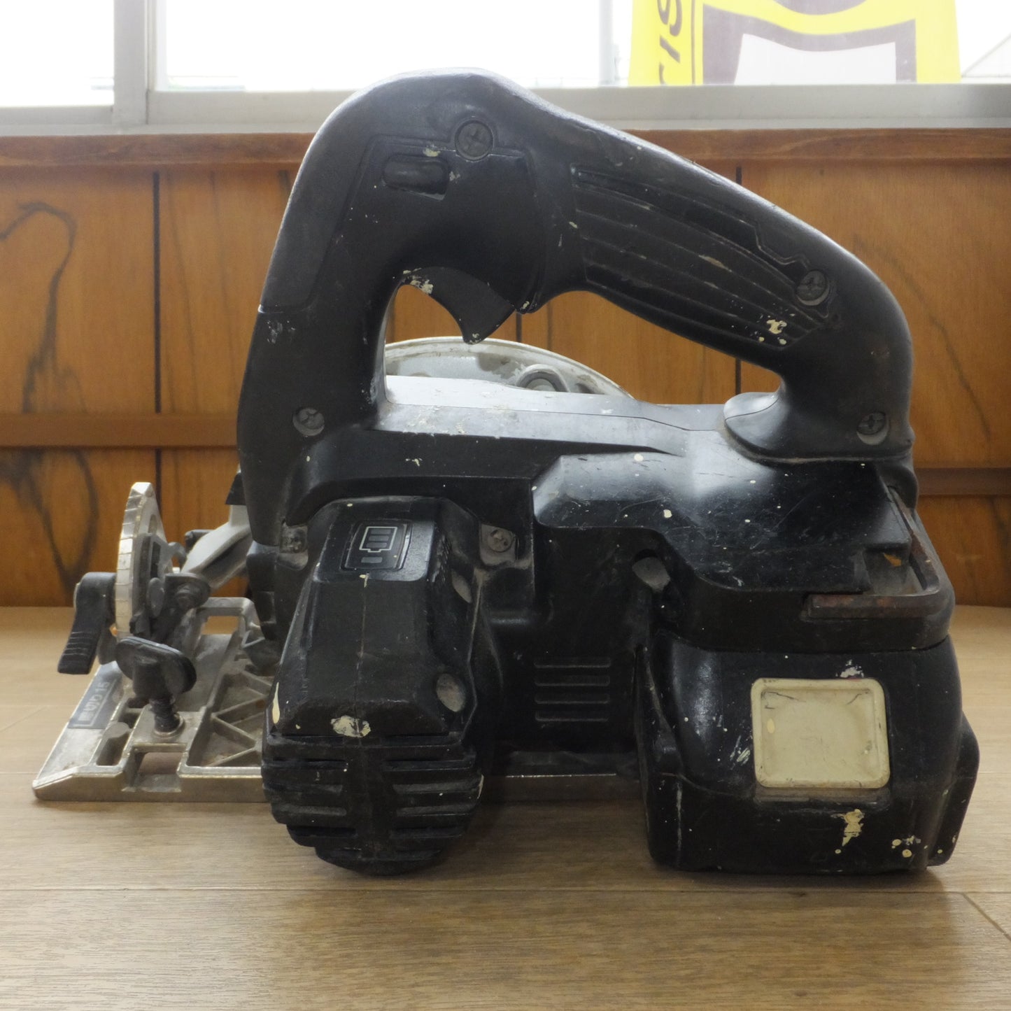 [送料無料] ★マキタ makita 125mm 充電式マルノコ HS471D　バッテリ BL1860B　セット★