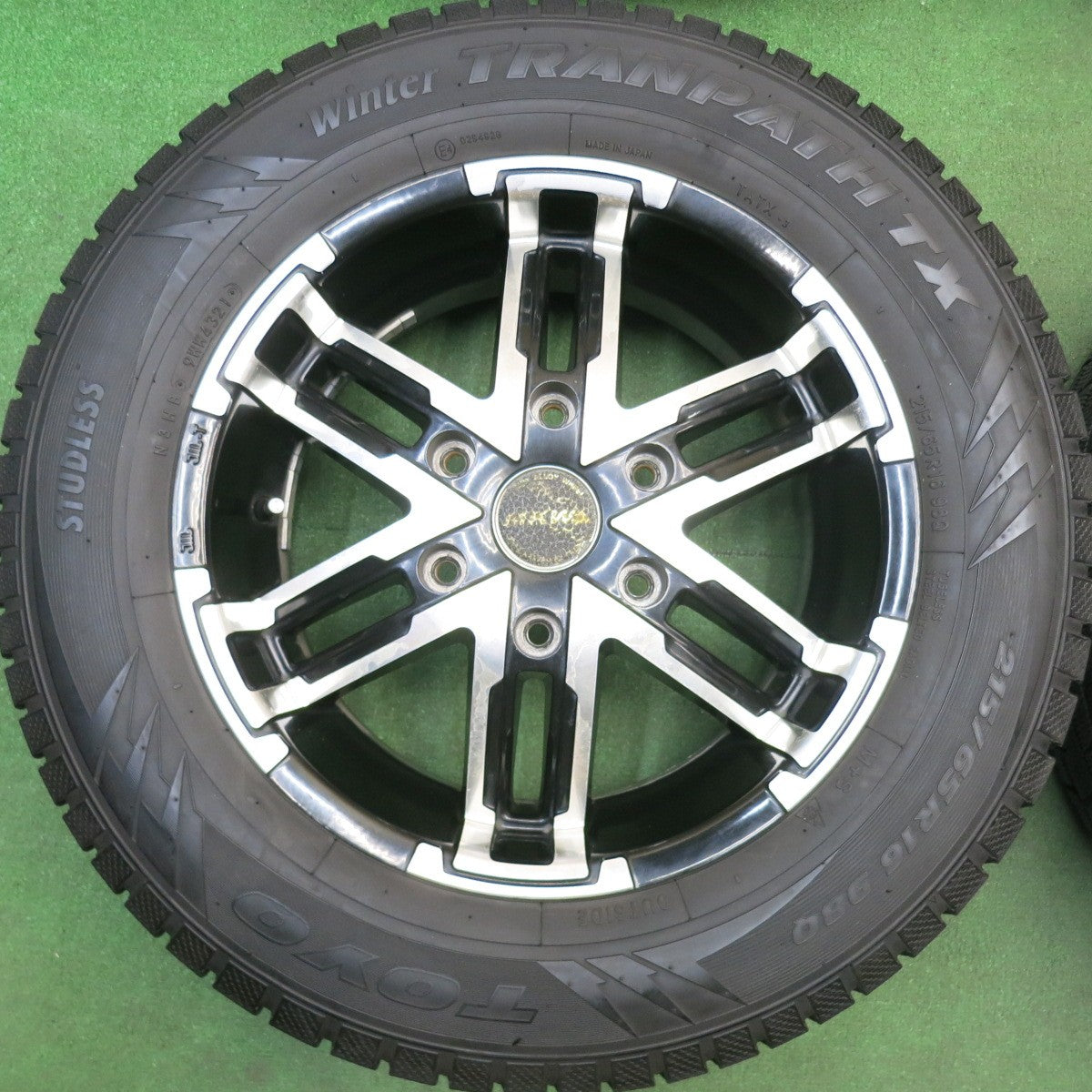 バリ溝！9.5分★スタッドレス 215/65R16 トーヨー ウインター トランパス TX MKW MK-55 16インチ PCD139.7/6H★6031404HAス