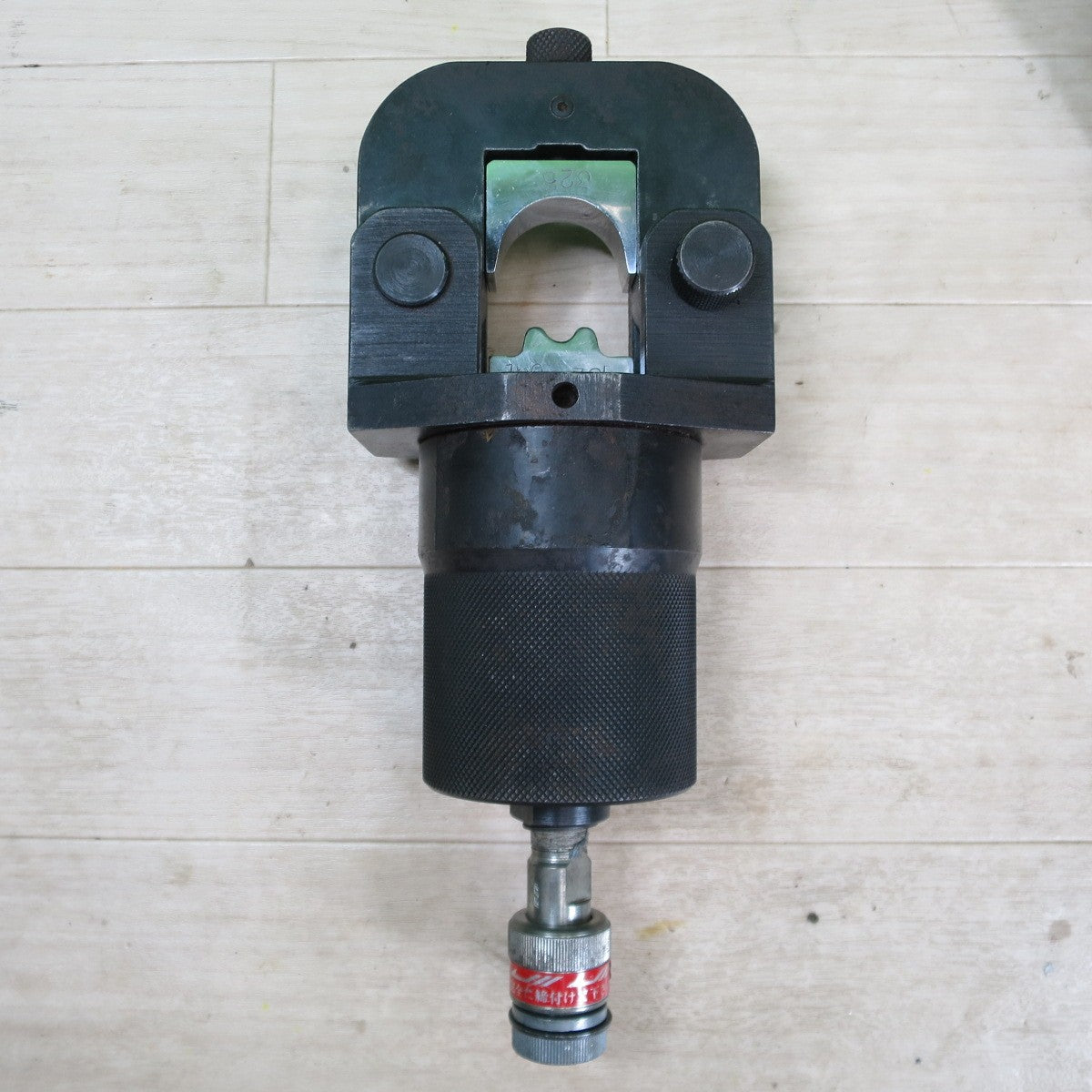 ☆泉精器 イズミ 油圧式 分離式 圧着 工具 型式 不明 ヘッド 8-14 22 38 60-70 80 100 150-180 200 325 等 道具 IZUMI 現状品☆
