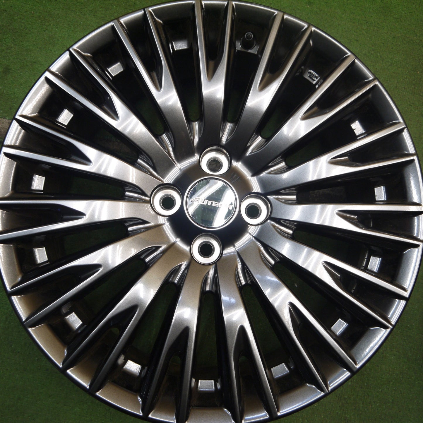 新車外し★日産 ノート オーラ 純正 AUTECH ENKEI ホイール 17インチ オーテック エンケイ 17×6.5J NOTE AURA PCD100/4H★5072502Hホ
