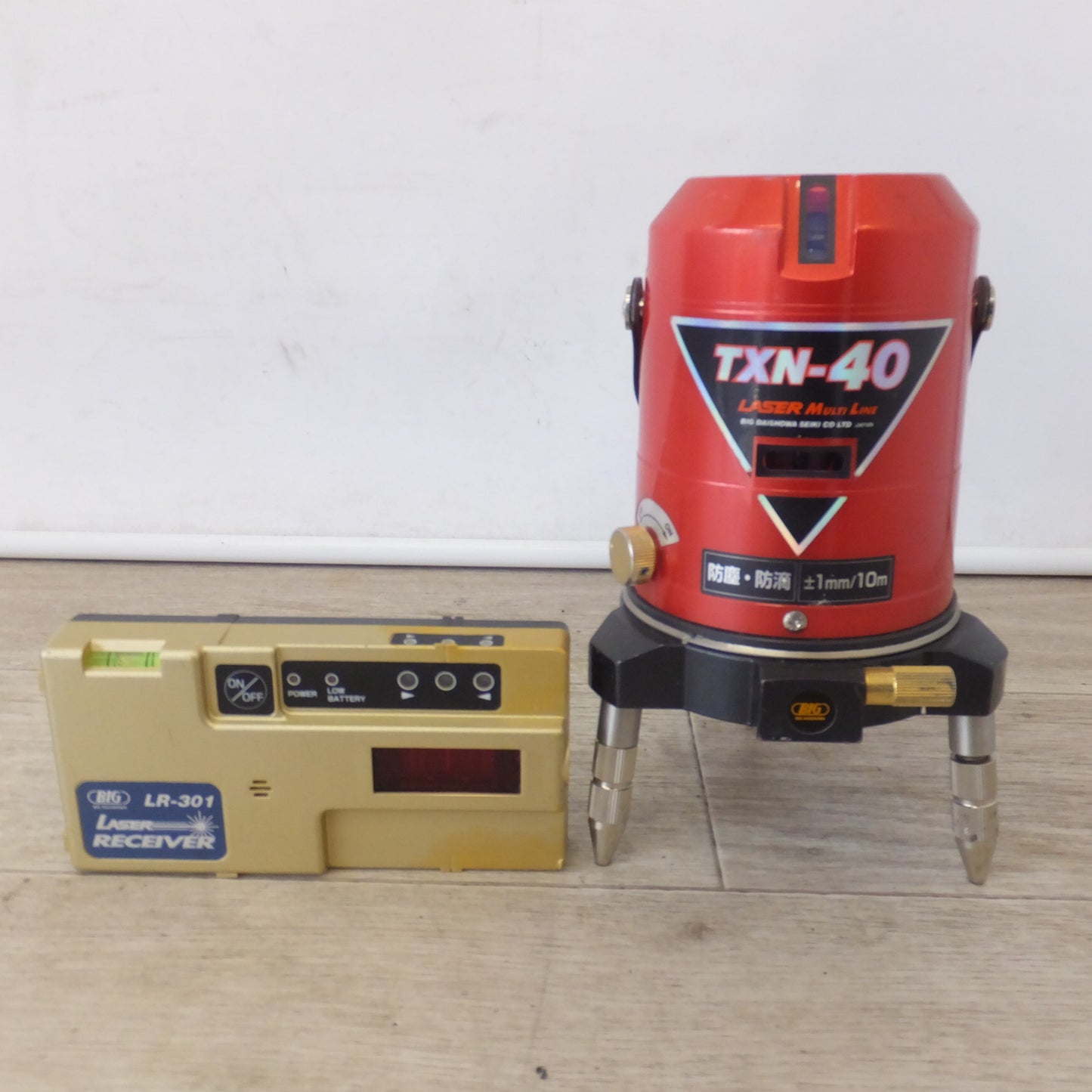 [送料無料] 現状品★大昭和精機 BIG DAISHOWA レーザーマルチライン TXN-40　レーザーレシーバー LR-301　セット★