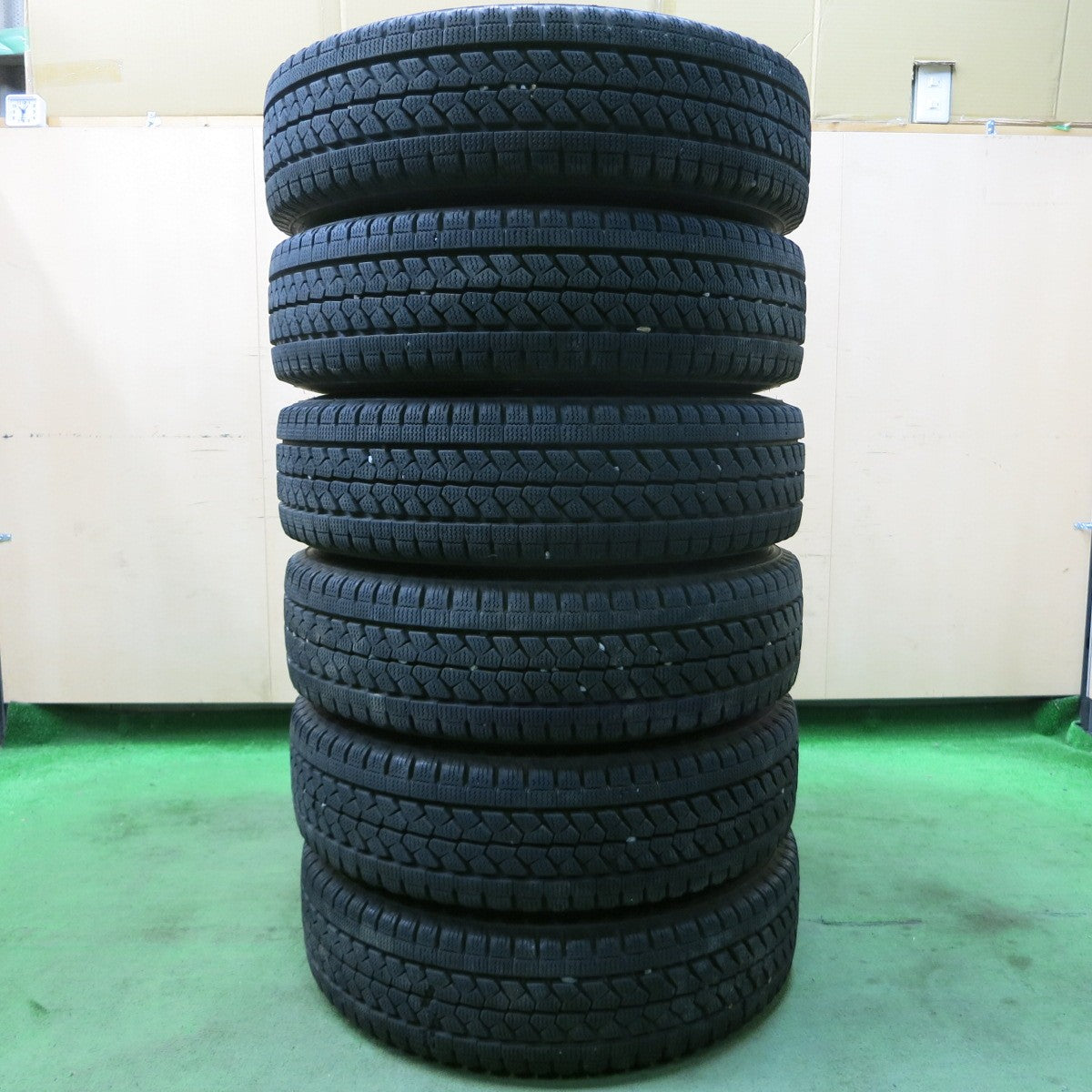 [送料無料] バリ溝！8.5分！6本★トラック タイヤ 195/75R15 109/107L スタッドレス ブリヂストン ブリザック W979 TOPY スチール 15インチ PCD203.2/5H★5031501ナス