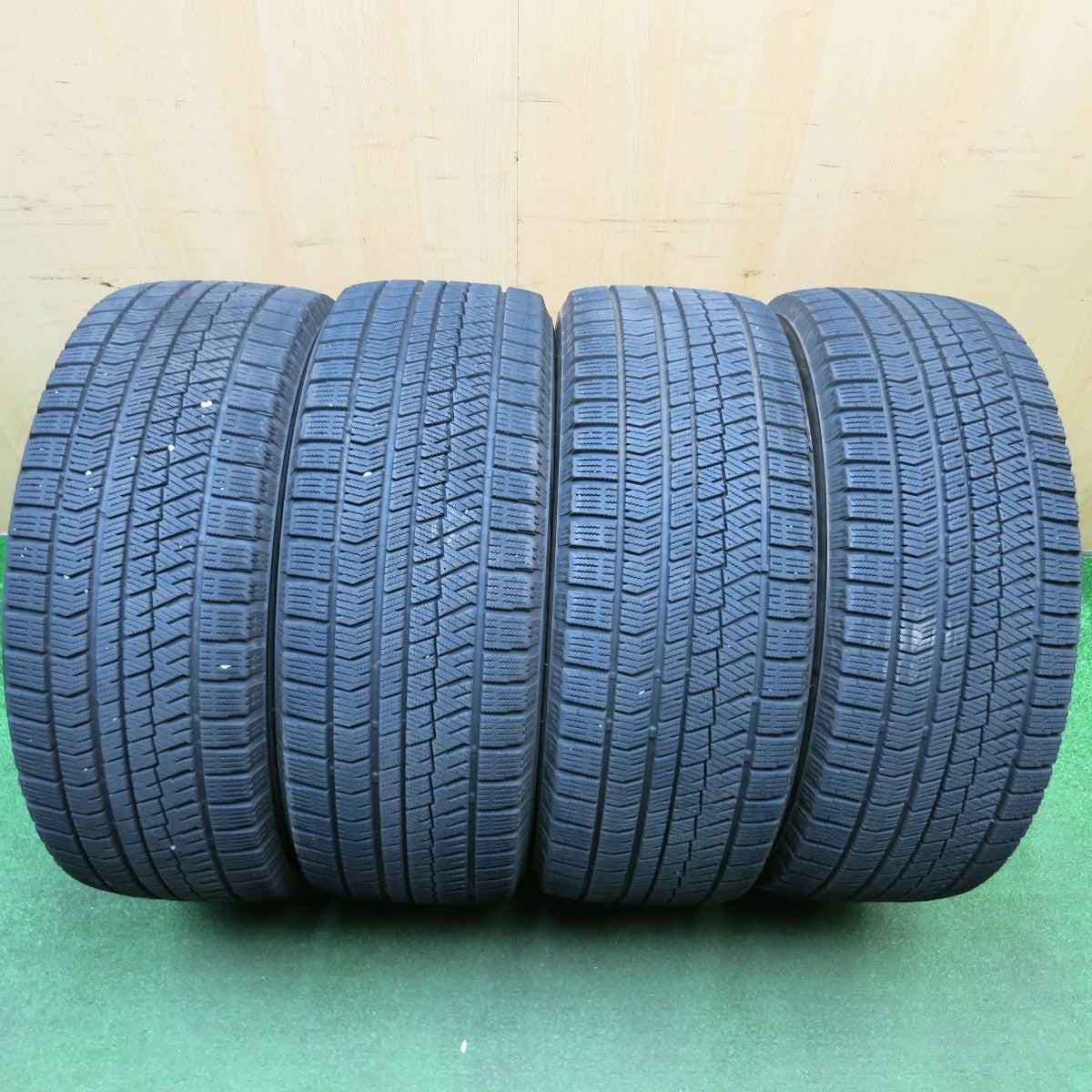 バリ溝！22年！9分★フォレスター XV 等 225/55R17 スタッドレス ブリヂストン ブリザック VRX2 Laffite ラフィット 17インチ PCD100/5H★6011101HAス