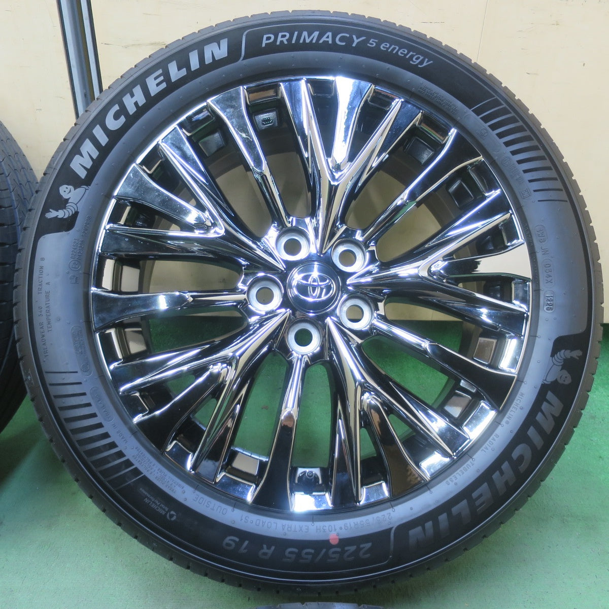 新車外し！26年◎トヨタ 40系 アルファード エグゼクティブラウンジ 純正 225/55R19 ミシュラン プライマシー5 エナジー 19インチ PCD120/5H◎6083103イノ