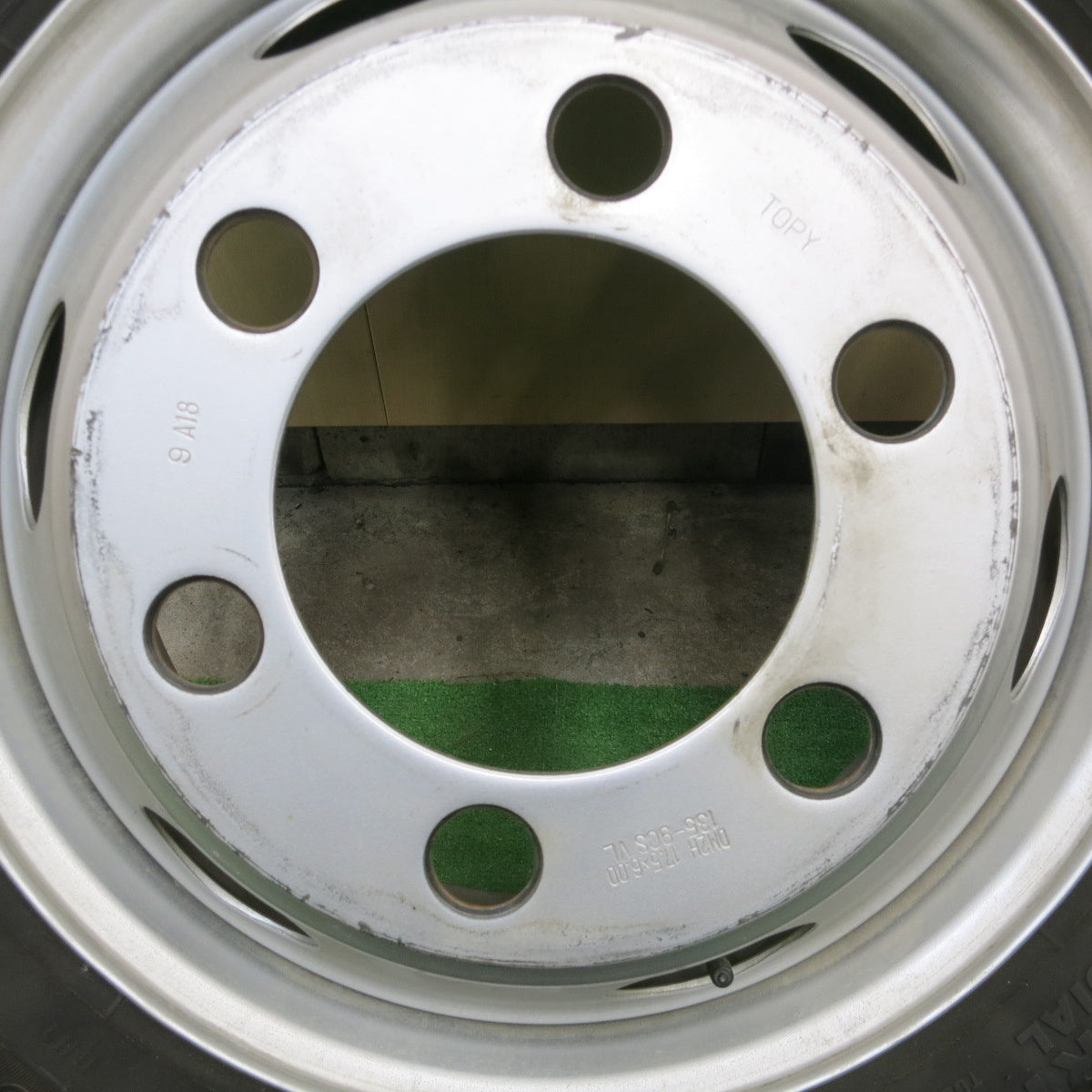 [送料無料] 4本価格★トラック タイヤ 225/80R17.5 123/122L スタッドレス ブリヂストン W910 TOPY スチール 135-9CS 17.5インチ PCD222.25/6H★5021901ナス