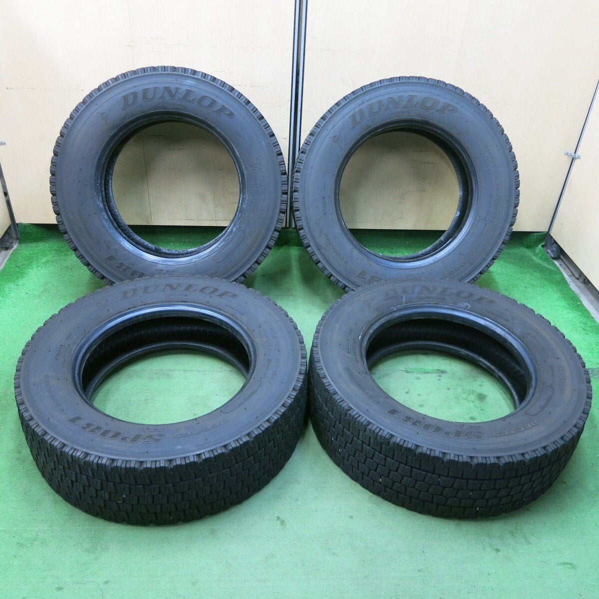 4本 23年★トラック タイヤ 245/70R19.5 136/134J スタッドレス ダンロップ デクテス SP081 DECTES 19.5インチ★5030301ナスタ
