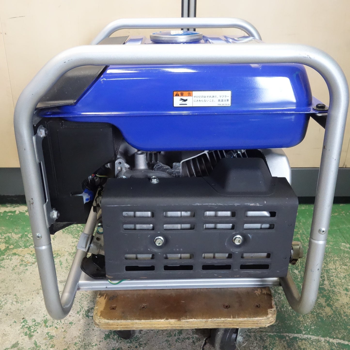 [送料無料] キレイ☆ヤマハ 100V 2.5kVA インバーター 発電機 EF2500i 50 / 60Hz ガソリン エンジン YAMAHA☆