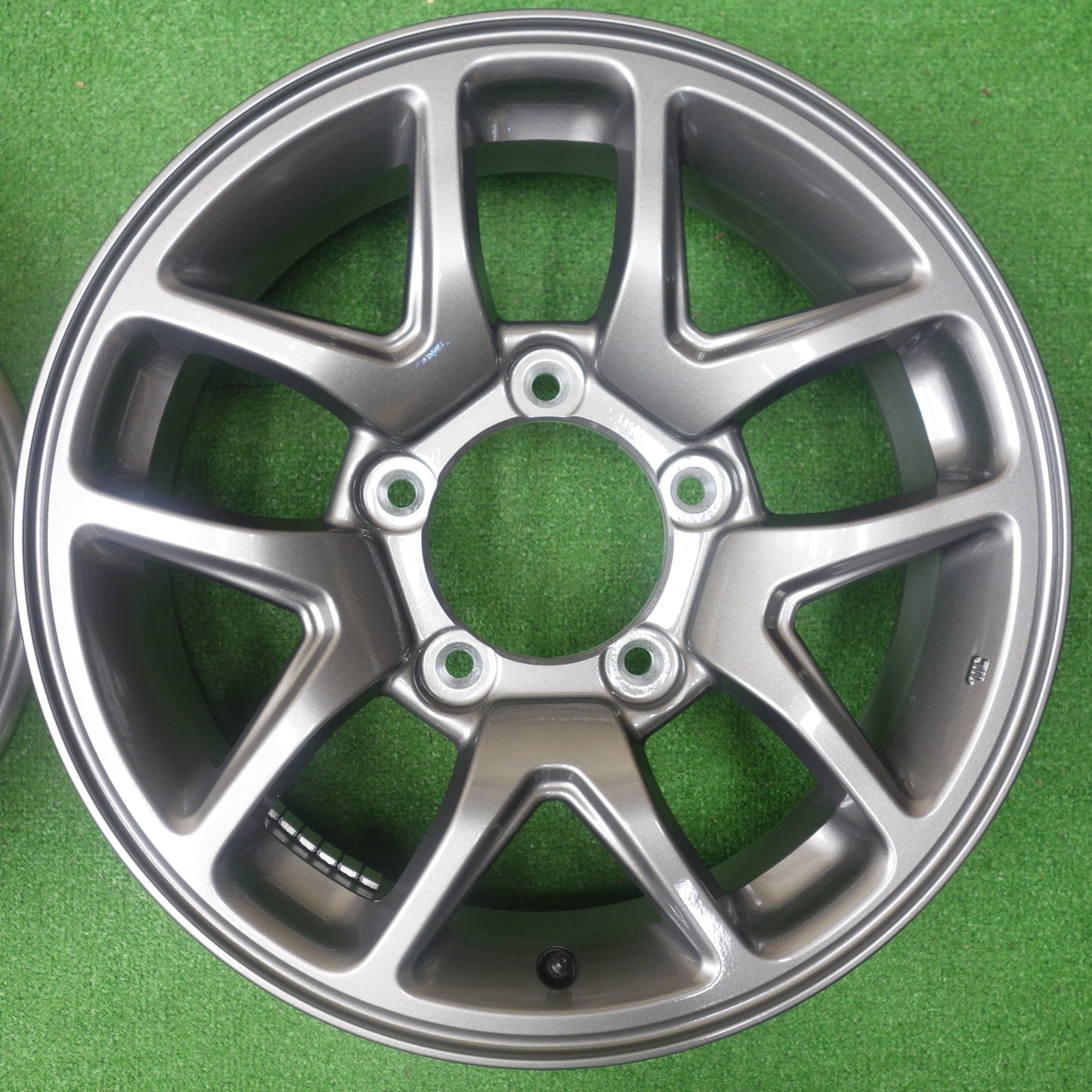 新車外し★スズキ JB64 ジムニー 純正 ホイール 16インチ 16×5.5J PCD139.7/5H★6062605KTホ