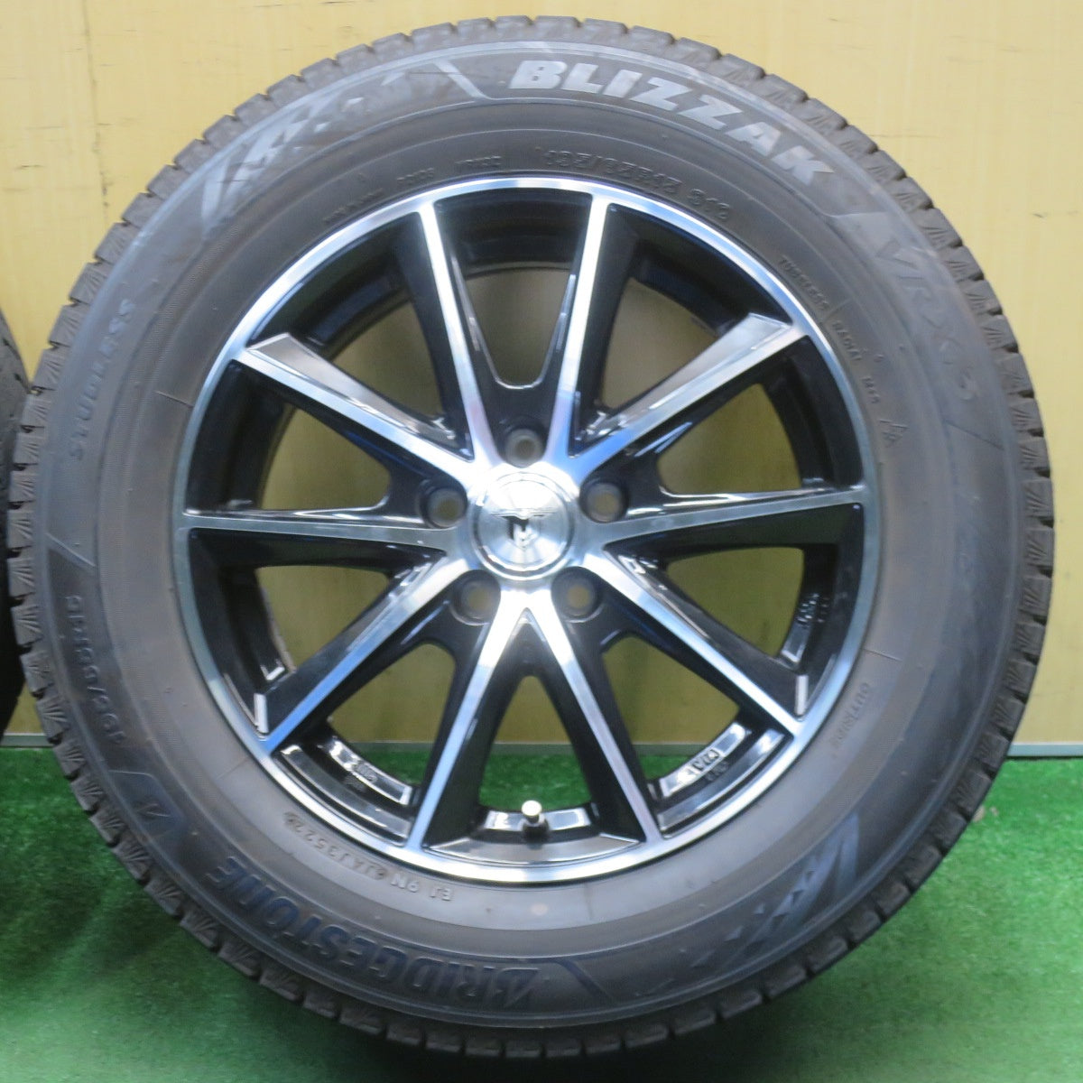 バリ溝！22年！キレイ！9分★プリウス 等 195/65R15 スタッドレス ブリヂストン ブリザック VRX3 JP-STYLE MONZA JPスタイル 15インチ PCD100/5H★6042901NJス