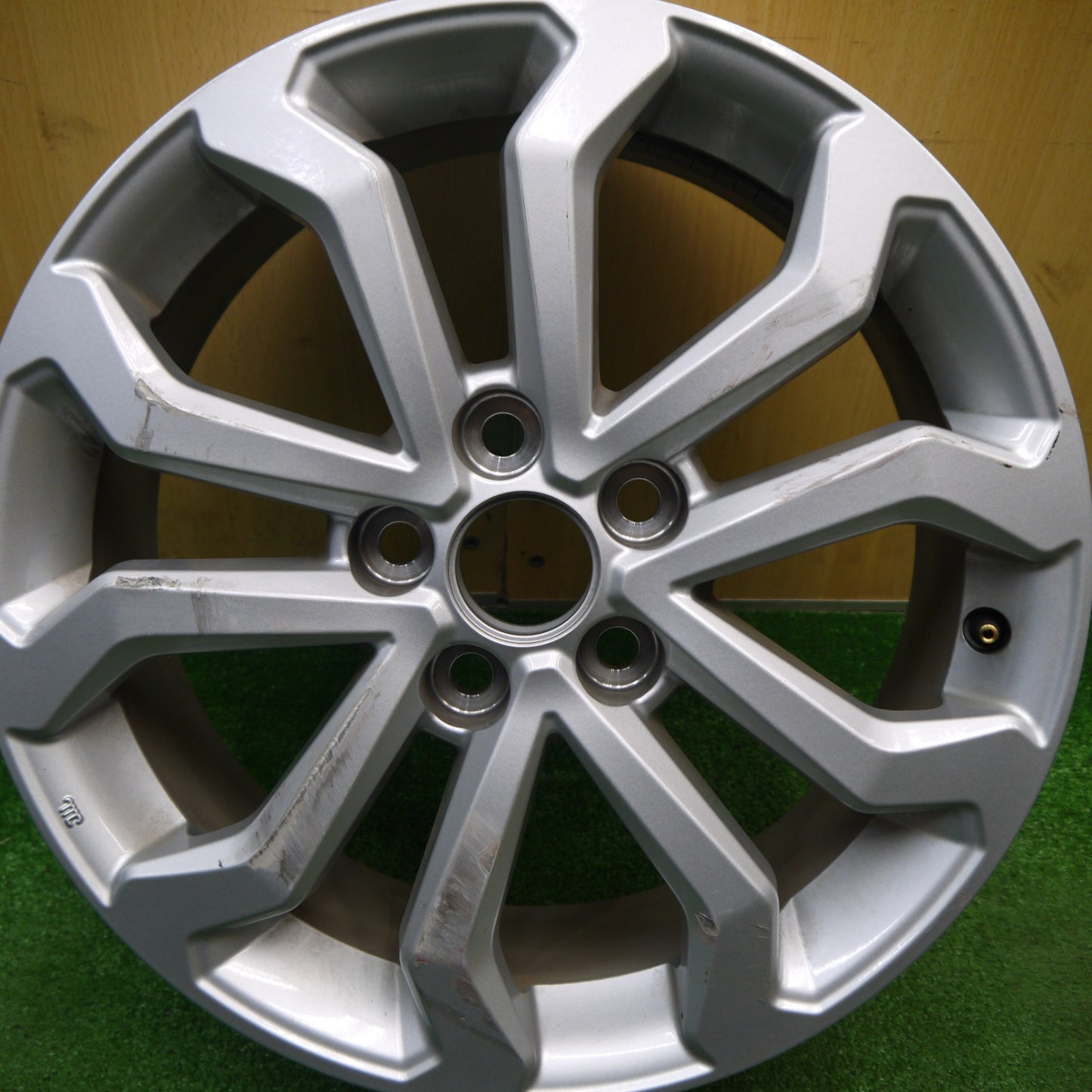 1本価格★トヨタ カローラ クロス 純正 ENKEI製 ホイール 17インチ エンケイ 17×6.5J PCD114.3/5H★5112515Hホ
