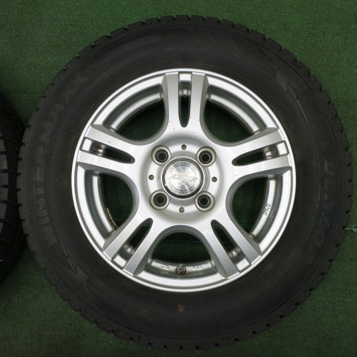 *送料無料* バリ溝！22年！ほぼ10分★スタッドレス 145/80R13 ダンロップ ウインターマックス WM02 JOKER ジョーカー 13インチ PCD100/4H★4051302NJス