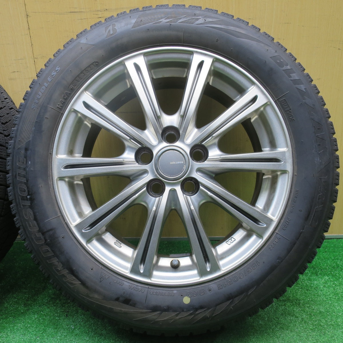 4本価格！21年★シエンタ 等 185/60R15 スタッドレス ブリヂストン ブリザック VRX2 MiLLOUS ミルアス 15インチ PCD100/5H★5111108NJス