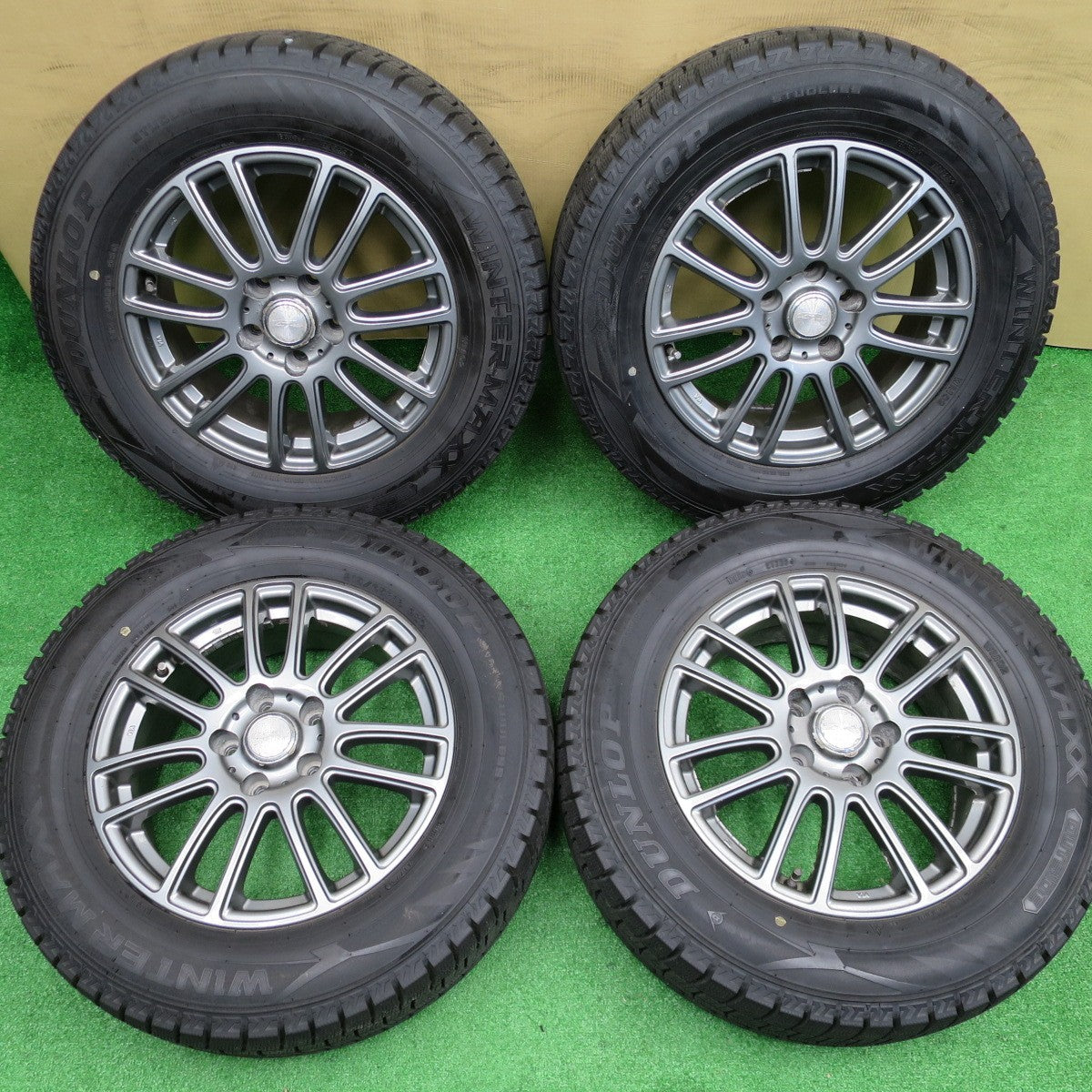バリ溝！23年！9.5分★スタッドレス 215/65R16 ダンロップ ウインターマックス WM02 E spider 社外 アルミ 16インチ PCD114.3/5H★5122105NKス