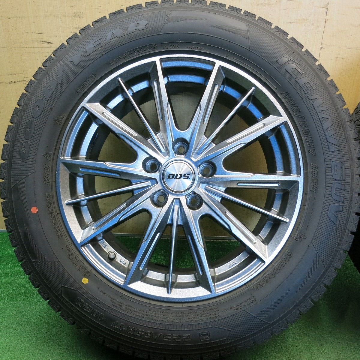 バリ溝！23年！キレイ！9.5分◎スタッドレス 225/65R17 グッドイヤー アイスナビ SUV D.O.S. DOS 社外 アルミ 17インチ PCD114.3/5H◎6080203HAス