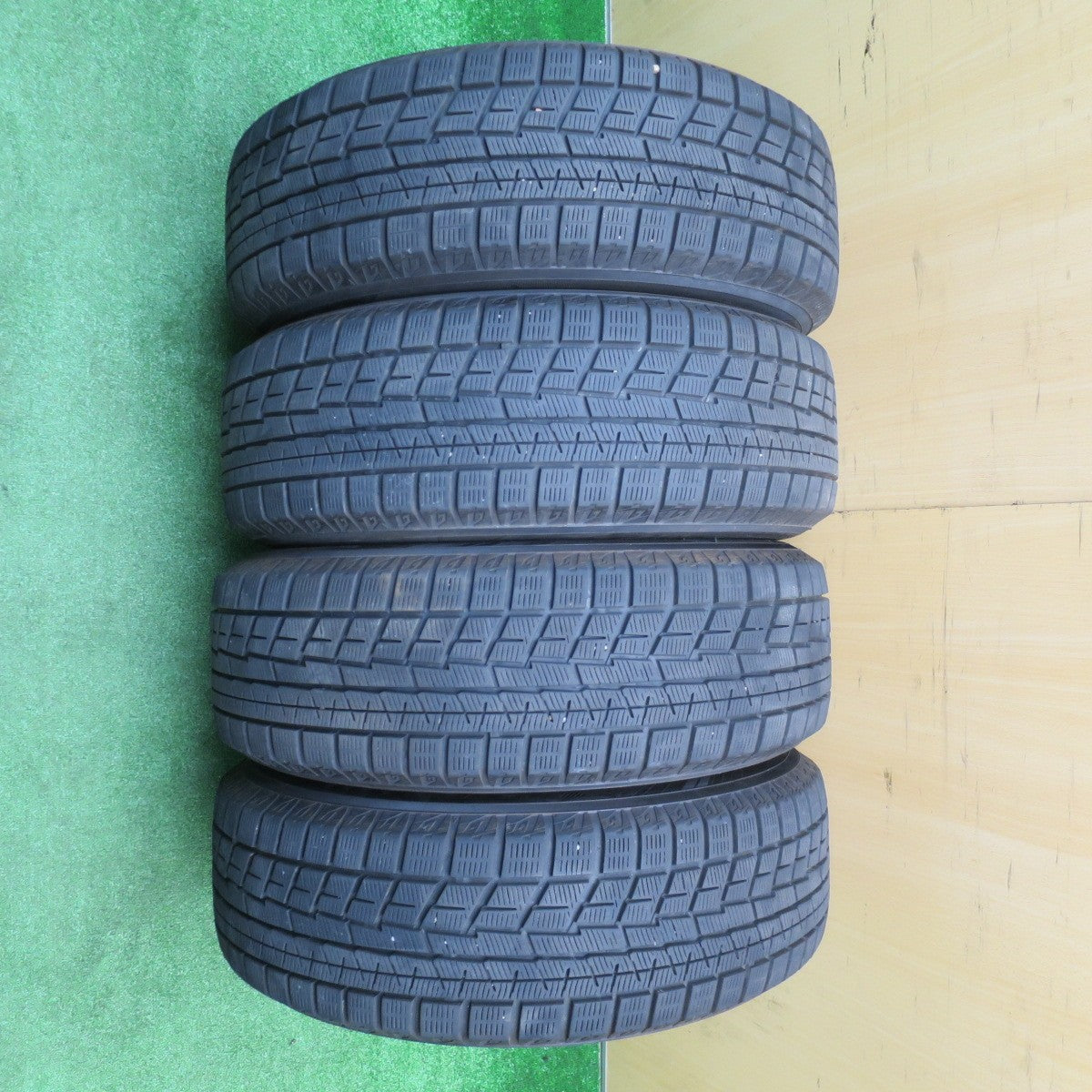 バリ溝！21年！9分★プリウス 等 195/65R15 スタッドレス ヨコハマ アイスガード iG60 STRANGER ストレンジャー 15インチ PCD100/5H★5110602NJス