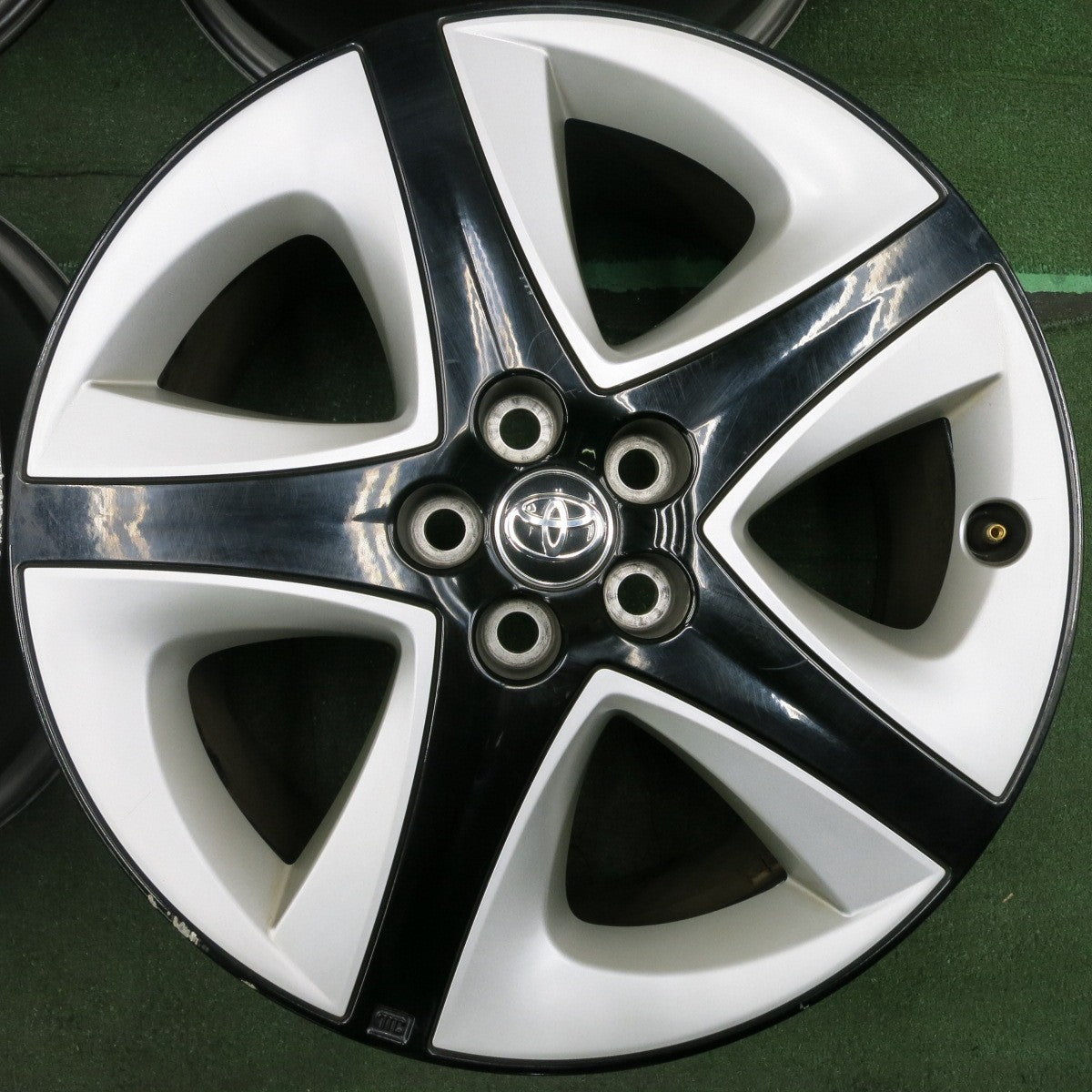 *送料無料* 4本価格★トヨタ 50系 プリウス ツーリング 純正 ホイール 17インチ 17×7J PCD100/5H★4060505HAホ