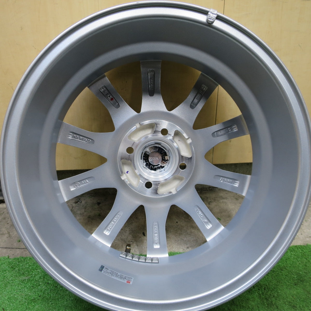 未使用★ravrion RS01 weds 16インチ ホイール ラブリオン ウェッズ 16×6J PCD100/4H★6032705NGホ