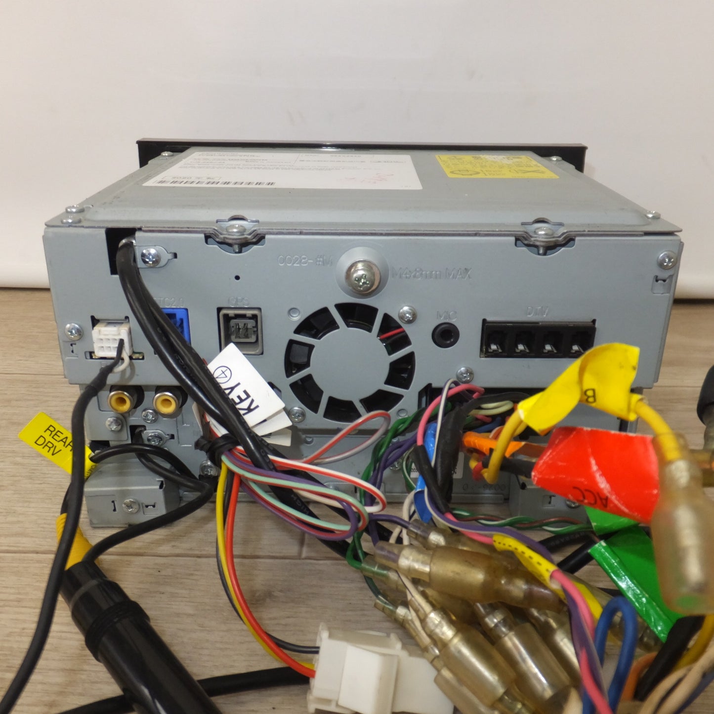 [送料無料] ★ケンウッド KENWOOD AVナビゲーションシステム MDV-D707BTW[42]★