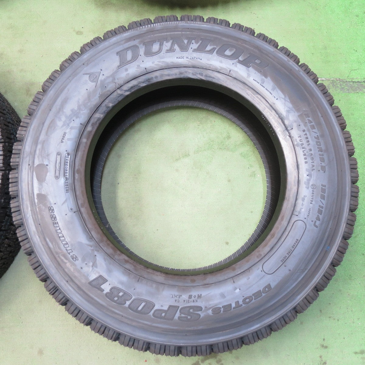 未使用！25年★トラック タイヤ 245/70R19.5 136/134J スタッドレス ダンロップ デクテス SP081 DECTES 19.5インチ★6033001イスタ