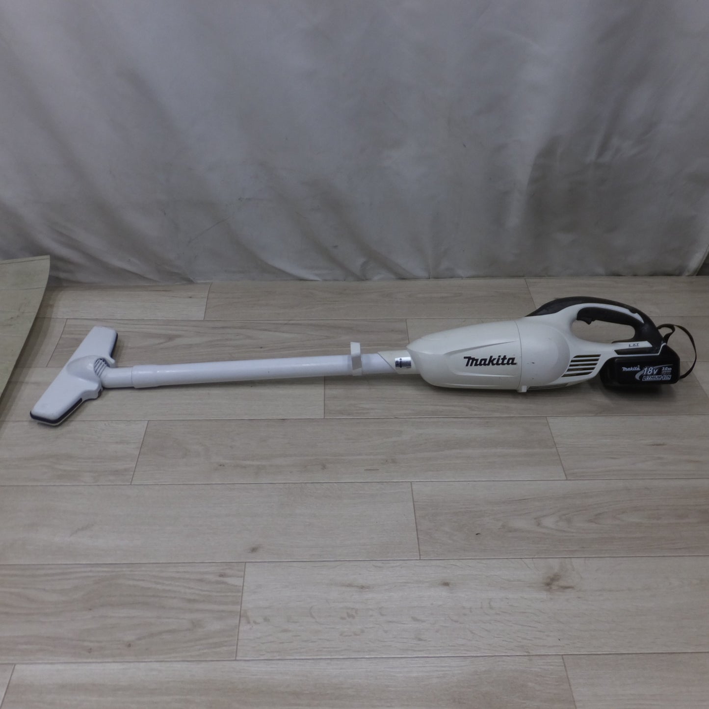 [送料無料] ◆マキタ 充電式 クリーナー CL180FD コードレス 18V 電動 工具 掃除機 集塵機 集じん makita◆