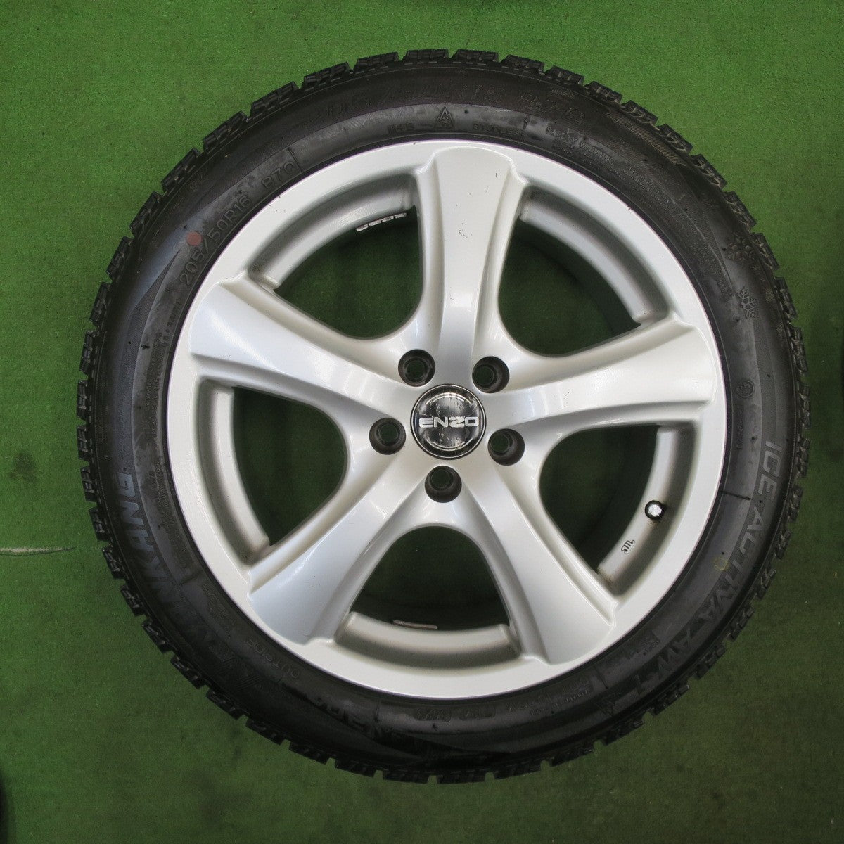 バリ溝！23年！ほぼ10分★アウディ ワーゲン 等 205/50R16 スタッドレス ナンカン アイスアクティバ AW-1 ENZO 社外 アルミ 16インチ PCD100/5H★6021401TTス