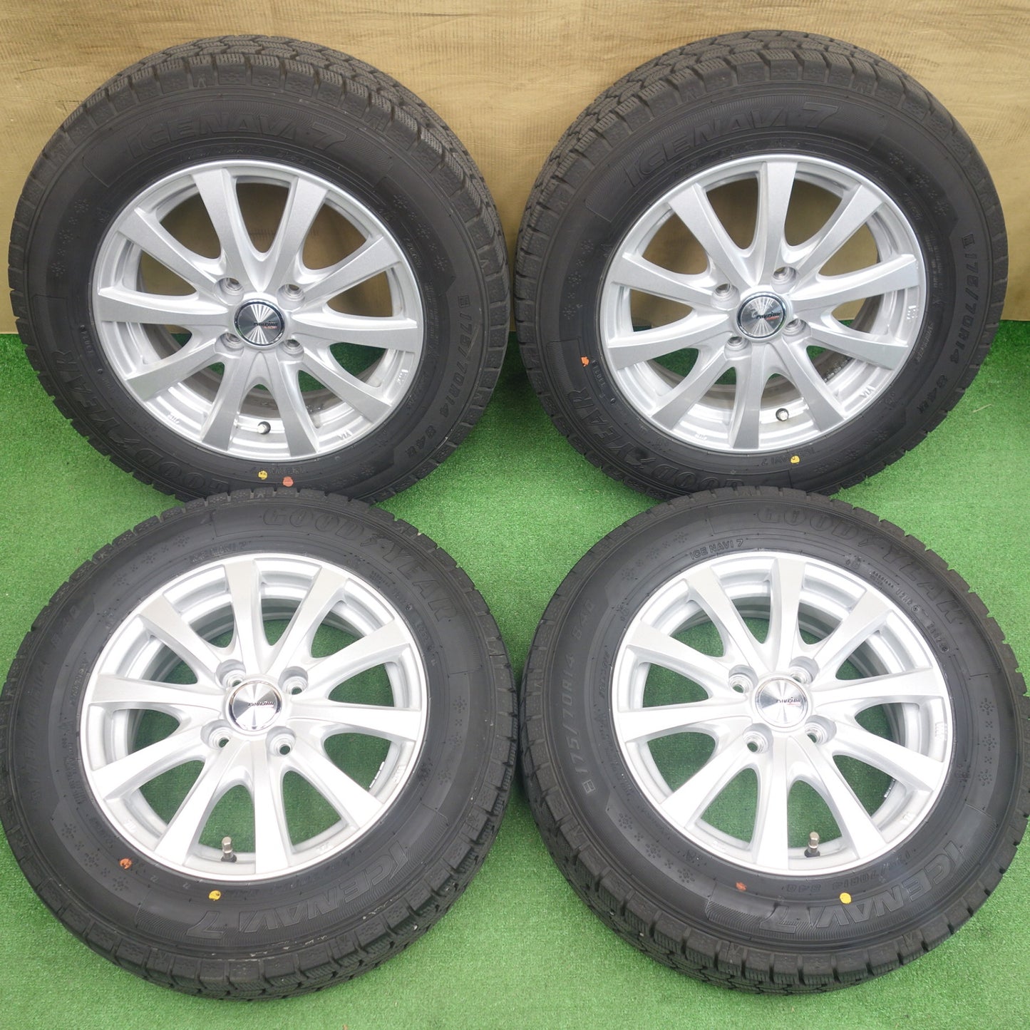 バリ溝！24年！キレイ！9分★スタッドレス 175/70R14 グッドイヤー アイスナビ7 ravrion RS01 ラブリオン 14インチ PCD100/4H★6030601KTス