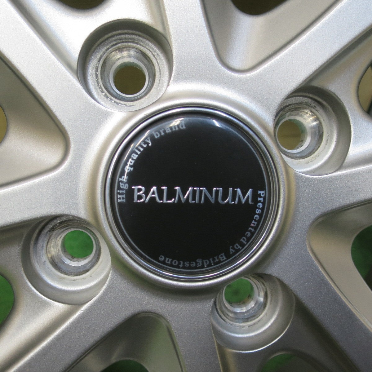 ほぼ未使用！24年！キレイ★スタッドレス 165/65R14 ヨコハマ アイスガード iG60 BALMINUM バルミナ 14インチ ソリオ ハスラー 等 PCD100/4H★5111204イス