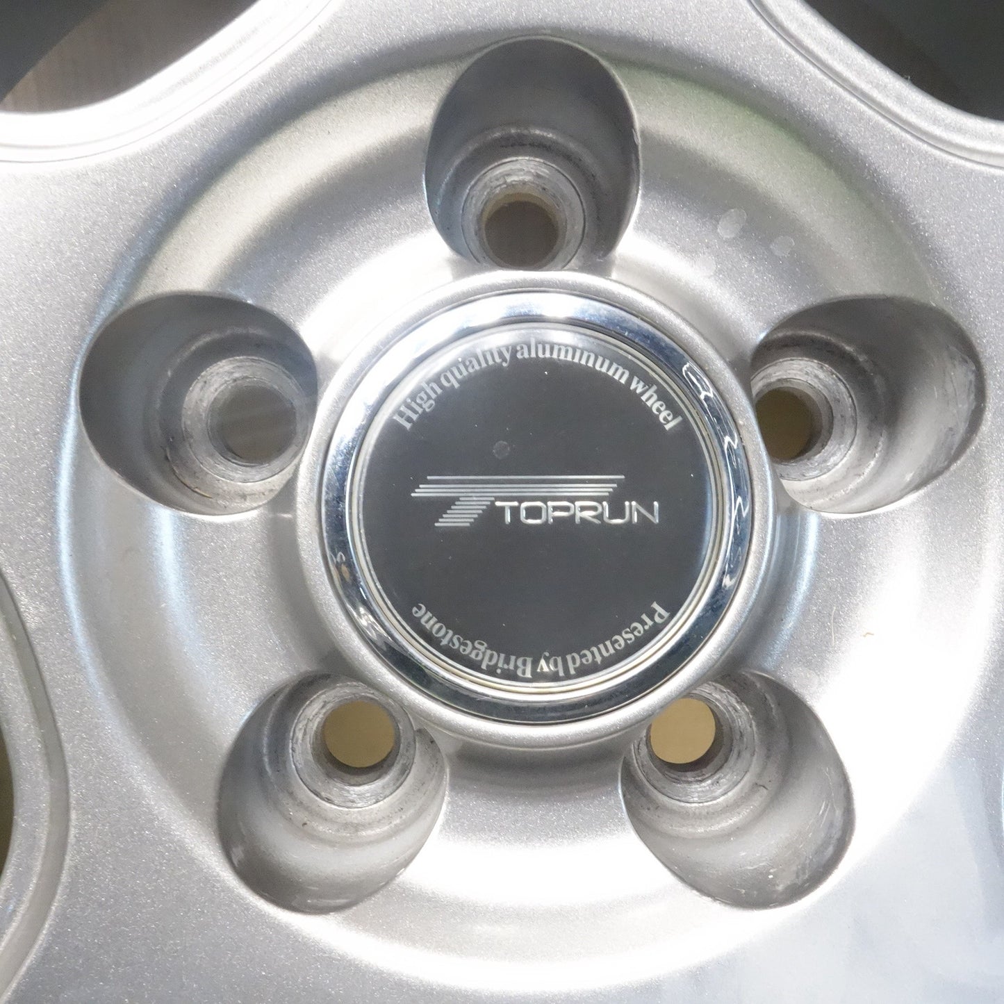 バリ溝！キレイ！9分★プリウス 等 195/65R15 スタッドレス ブリヂストン ブリザック VRX3 TOPRUN トップラン 15インチ PCD100/5H★6031502KTス