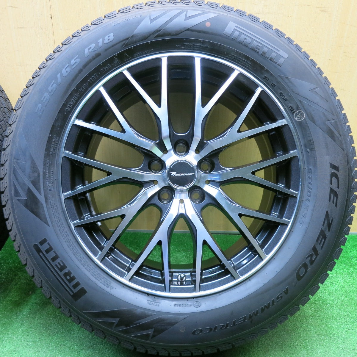 バリ溝！23年！9分★スタッドレス 235/65R18 ピレリ アイスゼロ アシンメトリコ Precious HM-1 プレシャス 18インチ PCD114.3/5H★5121105HAス