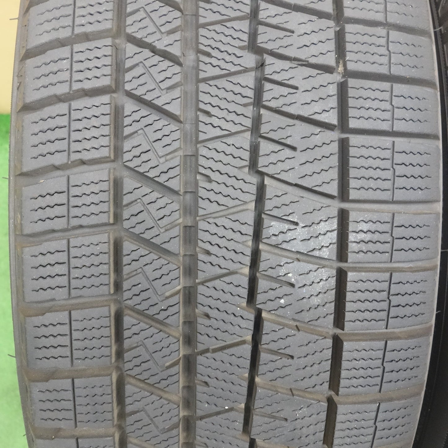 バリ溝！22年！9.5分以上◎BMW 等 KELLENERS 225/45R19 スタッドレス ダンロップ ウインターマックス 03 ケレナーズ 19インチ PCD112/5H◎6082801KTス