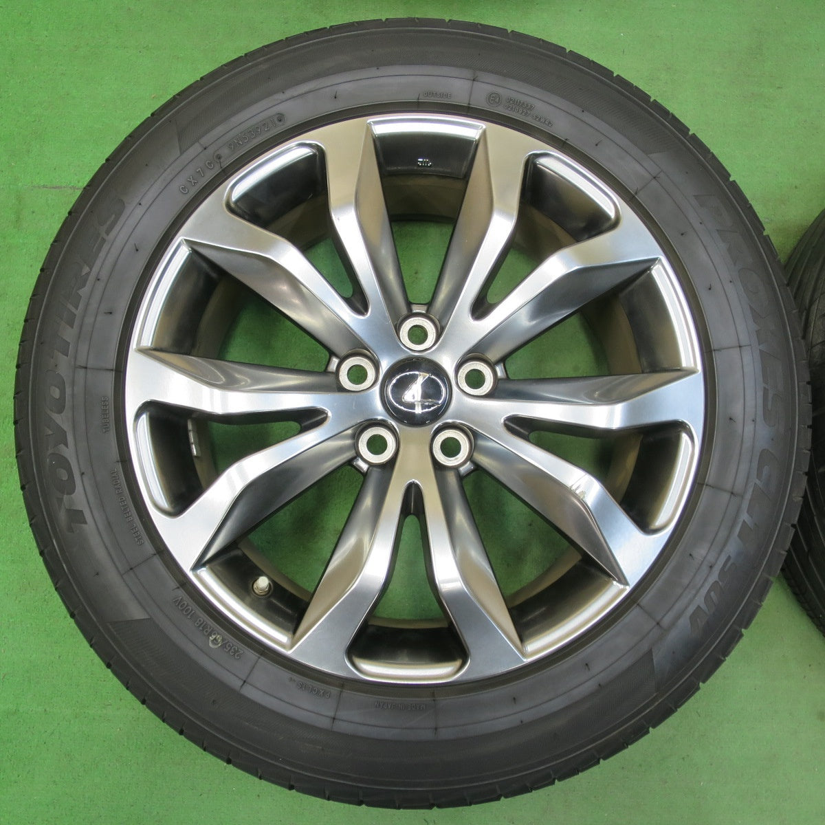 [送料無料] センサー付！バリ溝！21年！9.5分★レクサス NX Fスポーツ 純正 235/55R18 トーヨー プロクセス CL1 SUV 18インチ PCD114.3/5H★5031401イノ