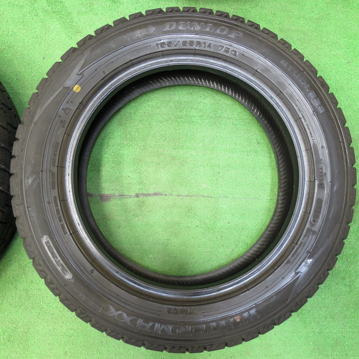 *送料無料* バリ溝！22年！9.5分★スタッドレス 155/65R14 ダンロップ ウインターマックス WM02 タイヤ 14インチ タント ワゴンＲ ムーブ N-BOX等★4061004イスタ