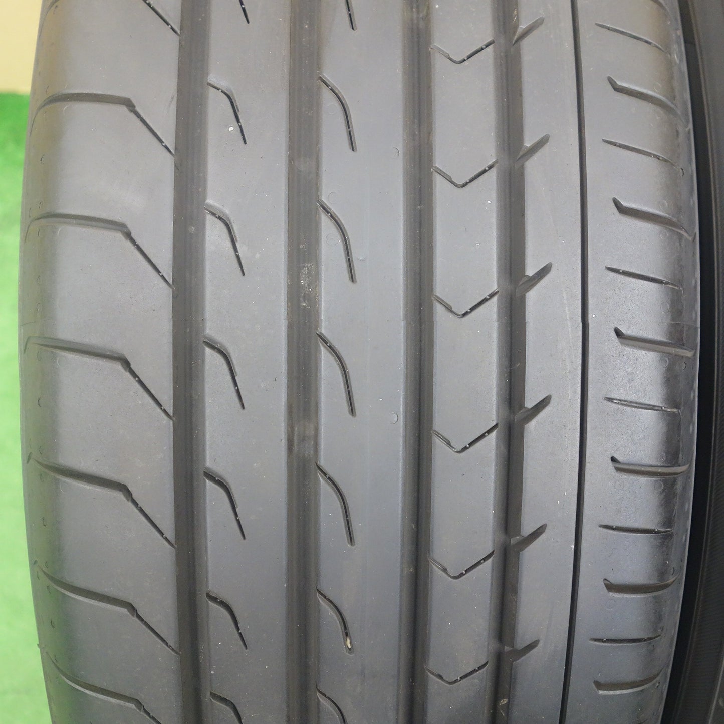 バリ溝！25年！9.5分以上★日産 キックス 純正 205/55R17 ヨコハマ BluEarth-RV RV03 ブルーアース 17インチ PCD114.3/5H★6041004KTノ