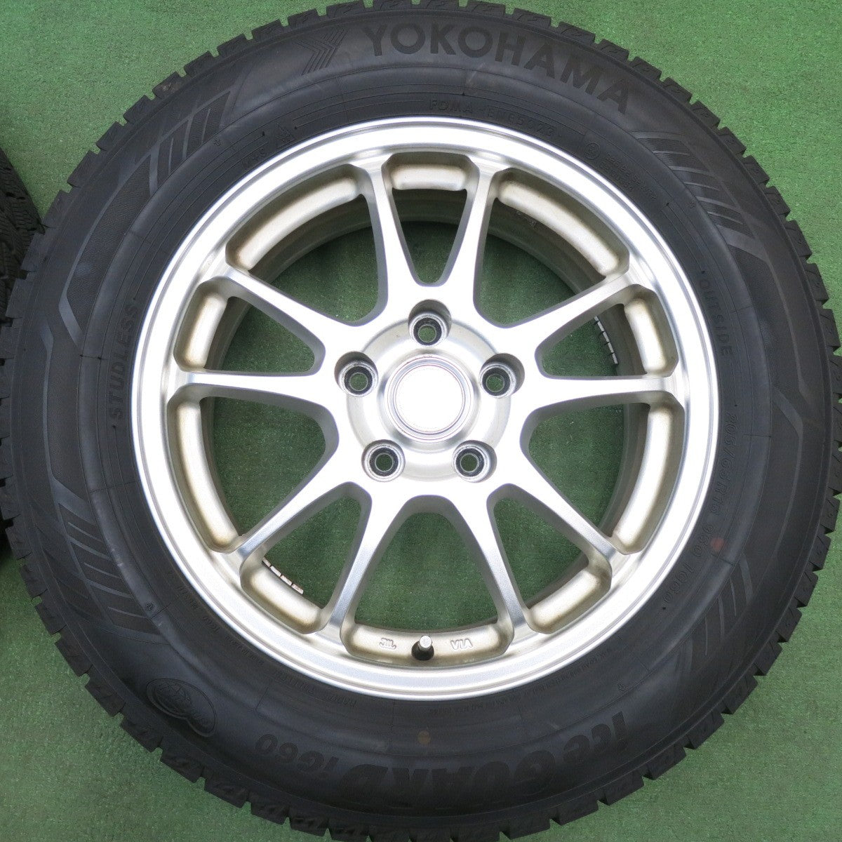 バリ溝！23年！9分★スタッドレス 205/65R16 ヨコハマ アイスガード iG60 ECO FORME エコフォルム 16インチ PCD114.3/5H★6031514HAス