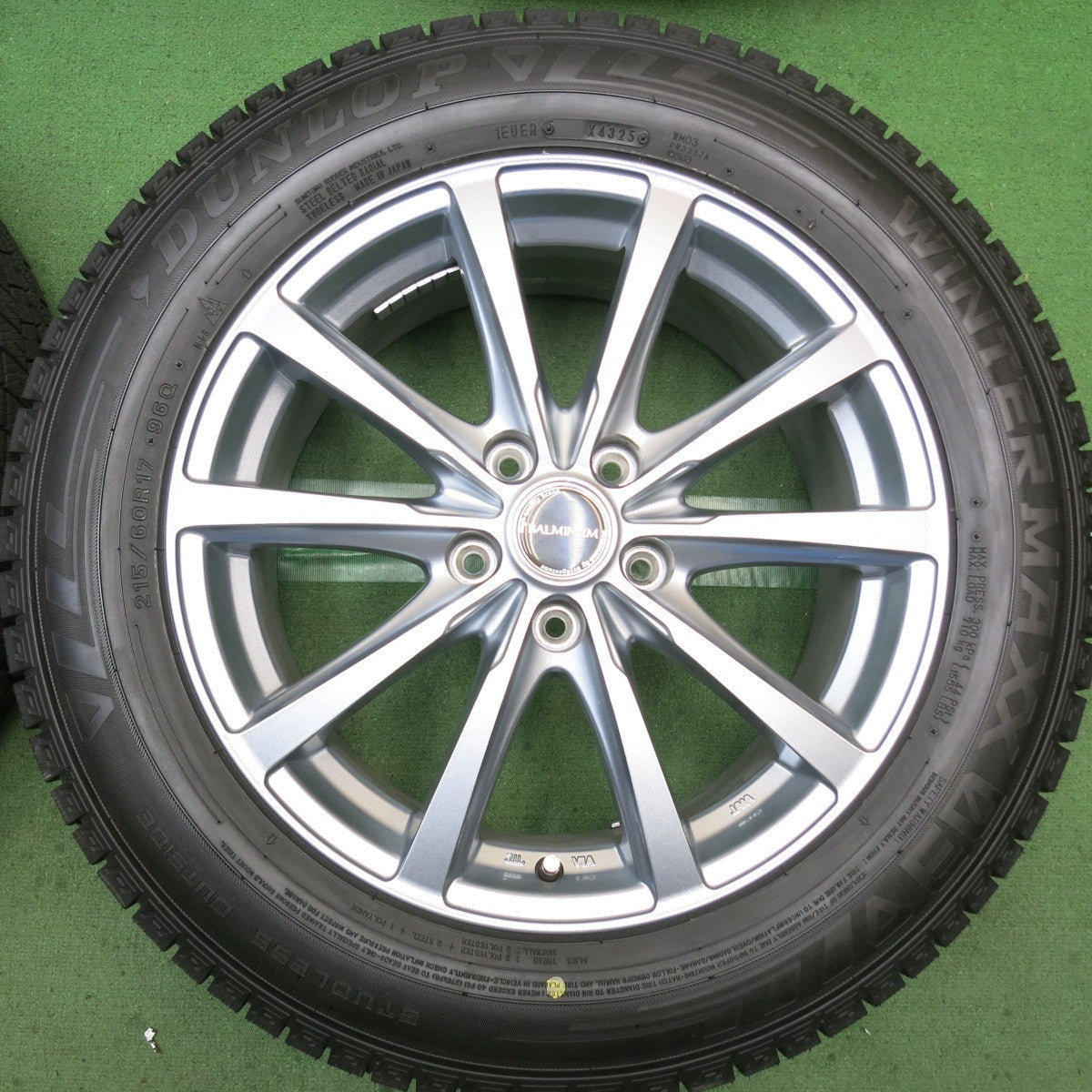 バリ溝！25年！キレイ！ほぼ10分◎スタッドレス 215/60R17 ダンロップ ウインターマックス 03 BALMINUM LS10 バルミナ 17インチ PCD114.3/5H◎6091302HAス