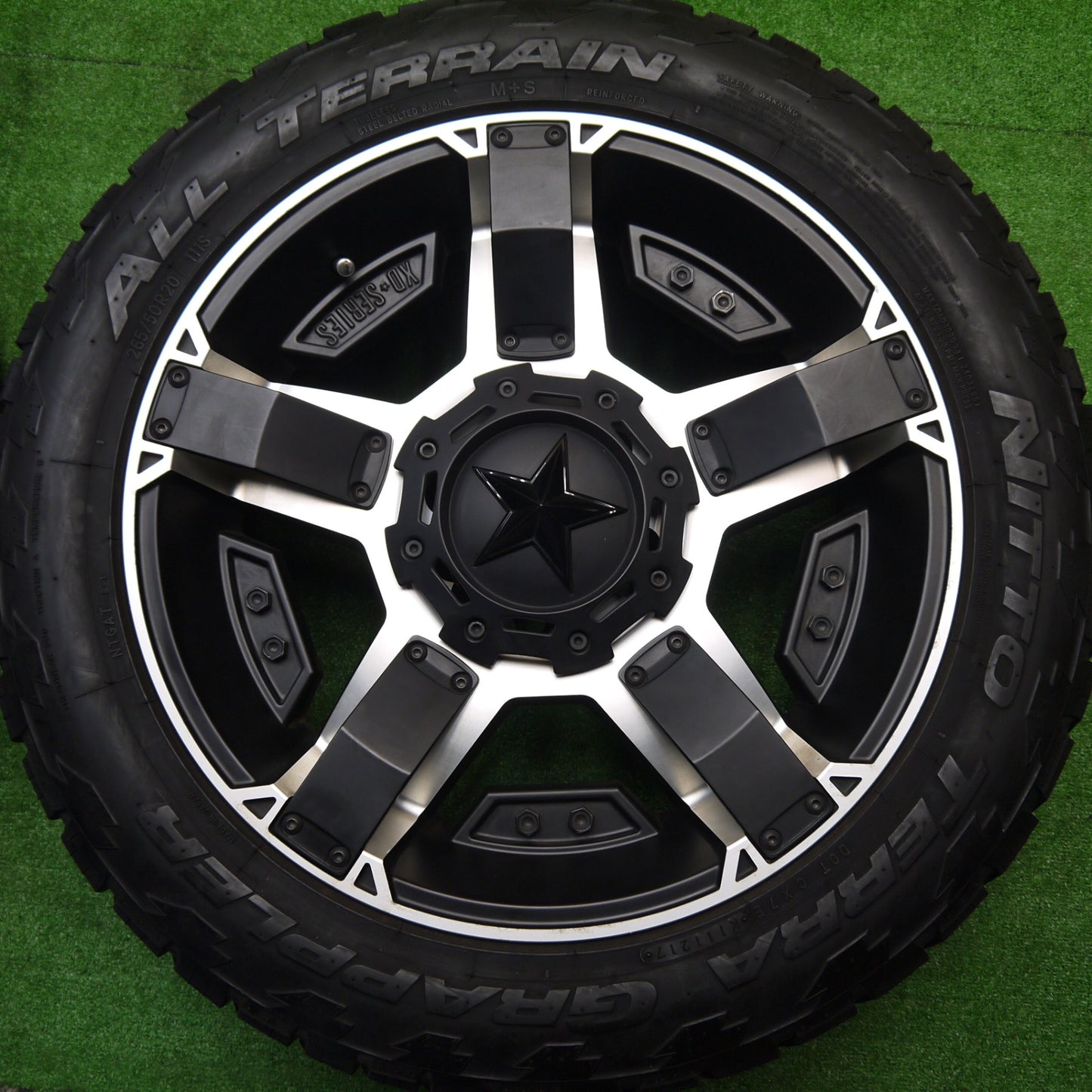 バリ溝！9.5分★KMC XD811 ROCKSTAR2 265/50R20 ニットー TERRA GRAPPLER ALL TERRAIN ロックスター2 PCD135 139.7/6H マルチ★5102102Hノ