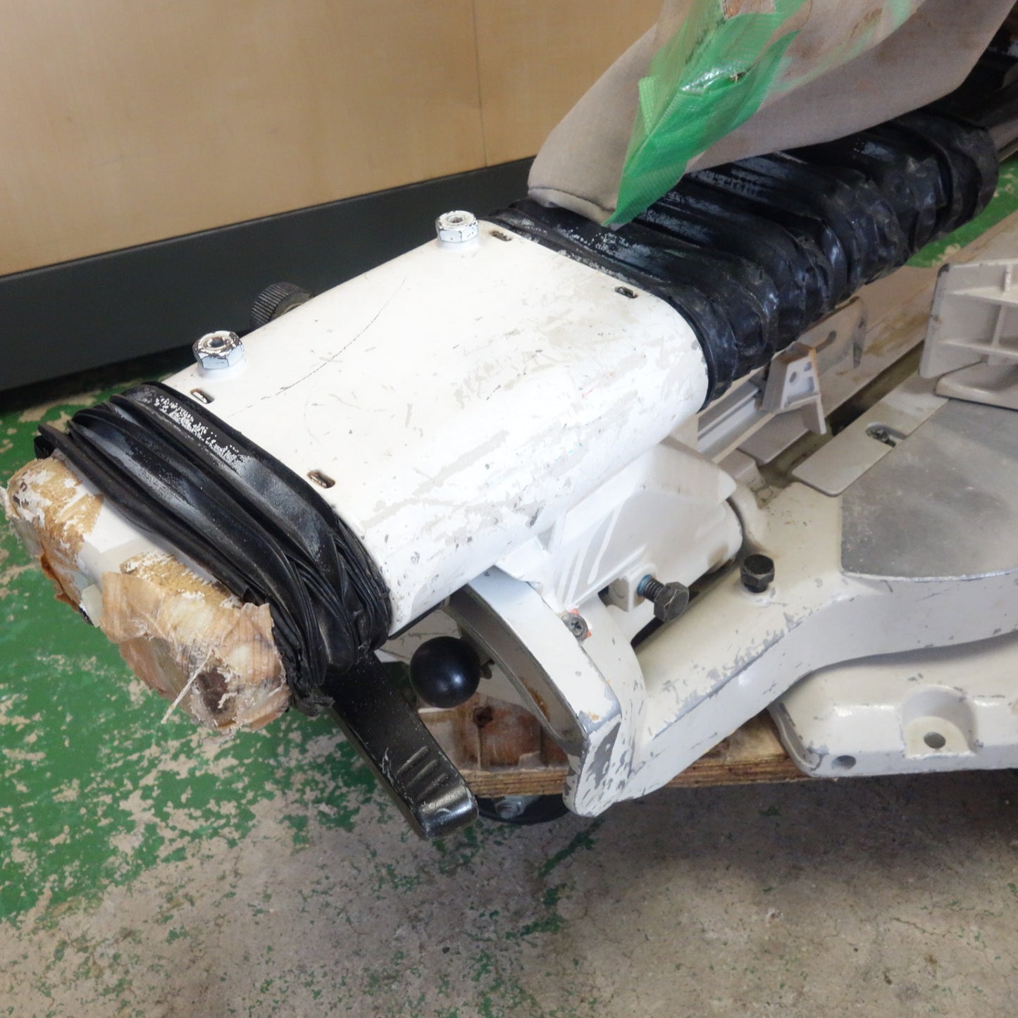 [送料無料] ☆日立工機 216mm 卓上 スライド 丸のこ 100V C8FSB 丸鋸 丸ノコ マルノコ 切断機 HITACHI 電動 工具☆