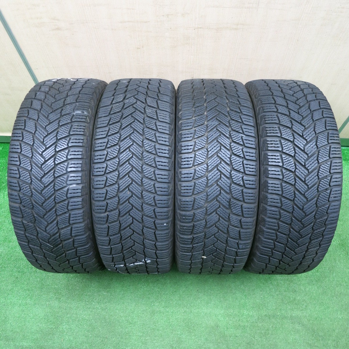 [送料無料] バリ溝！22年！9分★ボルボ 等 IRVINE F01 205/50R17 スタッドレス ミシュラン X-ICE SNOW アーヴィン 17インチ PCD108/5H★4112205NJス