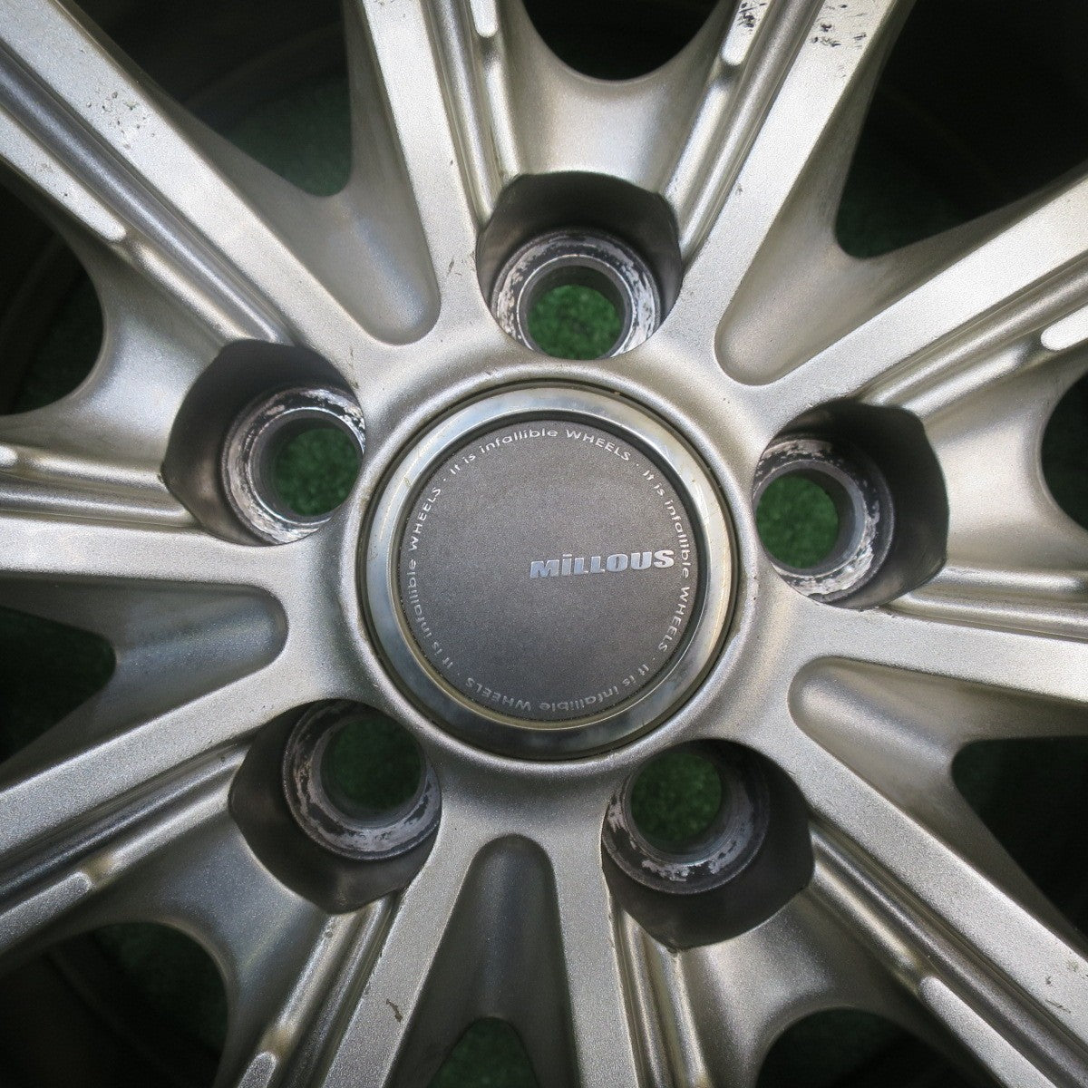 4本価格！21年★シエンタ 等 185/60R15 スタッドレス ブリヂストン ブリザック VRX2 MiLLOUS ミルアス 15インチ PCD100/5H★5111108NJス