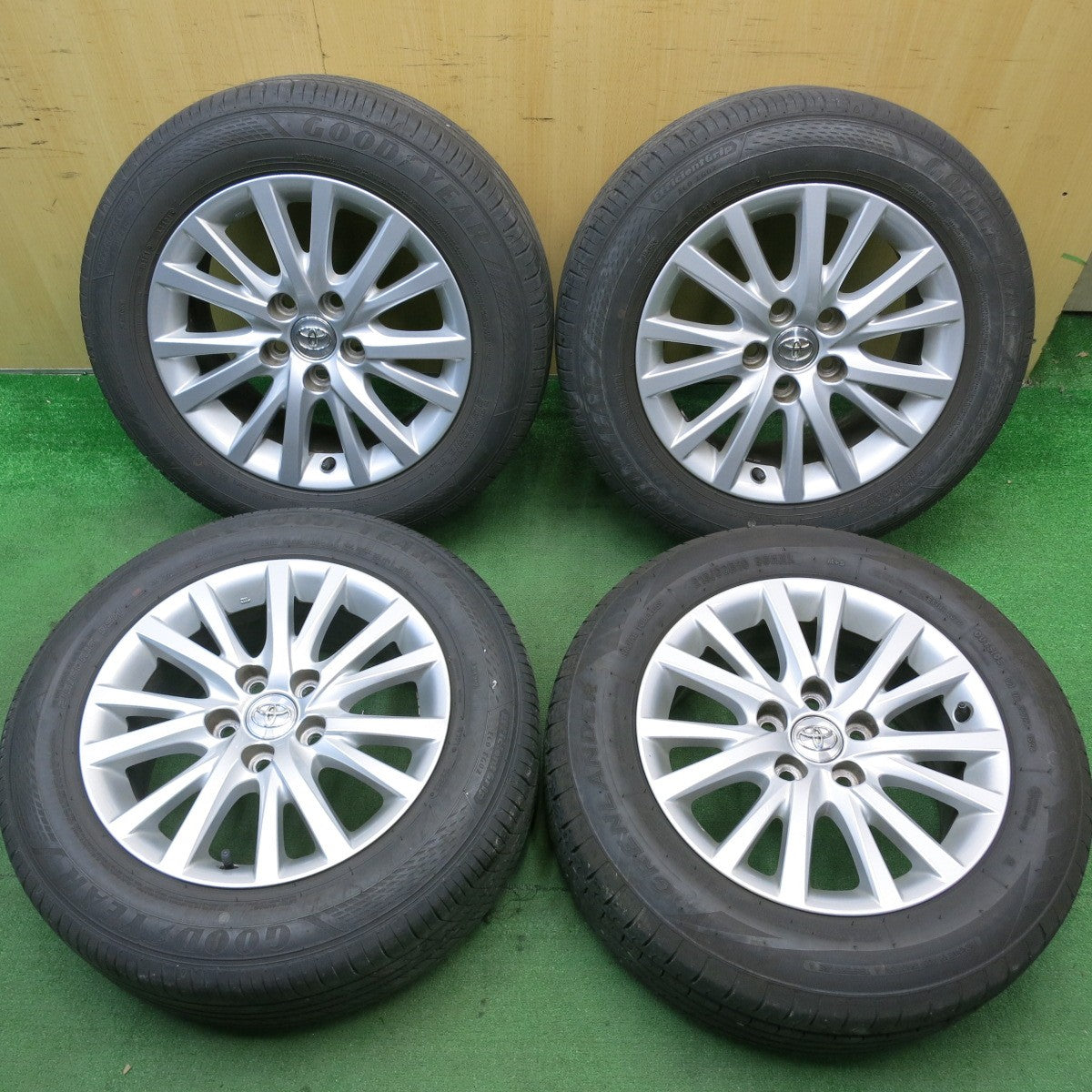 バリ溝！24年！9分★トヨタ 130系 マークX 純正 215/60R16 グッドイヤー EfficientGrip ECO EG02 グリンランダー COLO H02 16インチ PCD114.3/5H★5051105HAノ