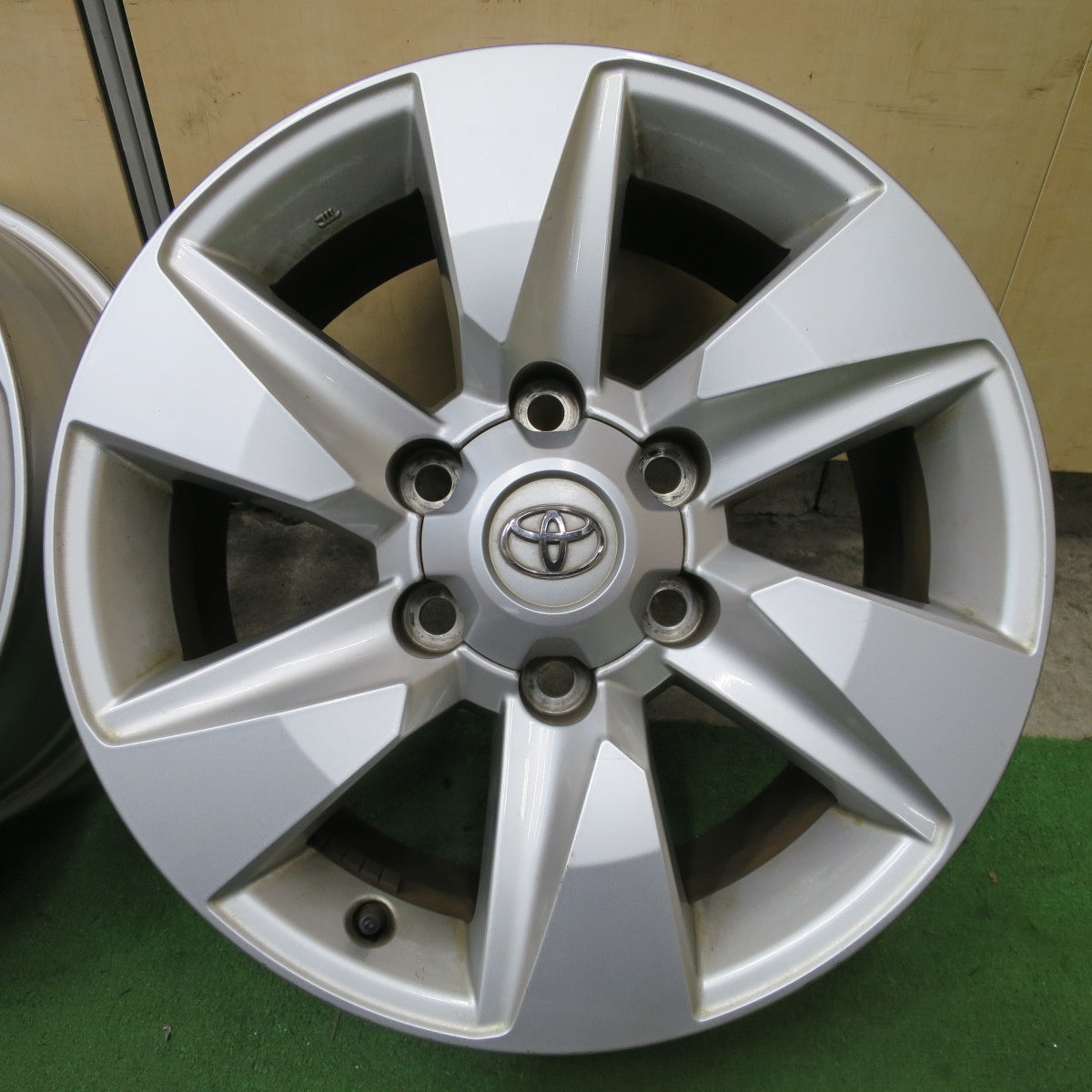 キレイ★トヨタ 150系 ランクル プラド 純正 ホイール 17インチ 17×7.5J PCD139.7/6H★6062302NGホ