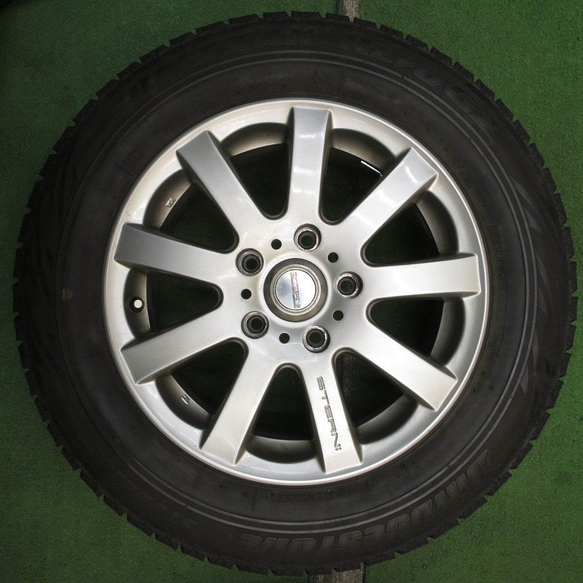 バリ溝！8.5分★スタッドレス 195/65R15 ブリヂストン ブリザック REVO GZ STERN S52 APIS 15インチ シュテルン PCD114.3/5H★5062103NJス