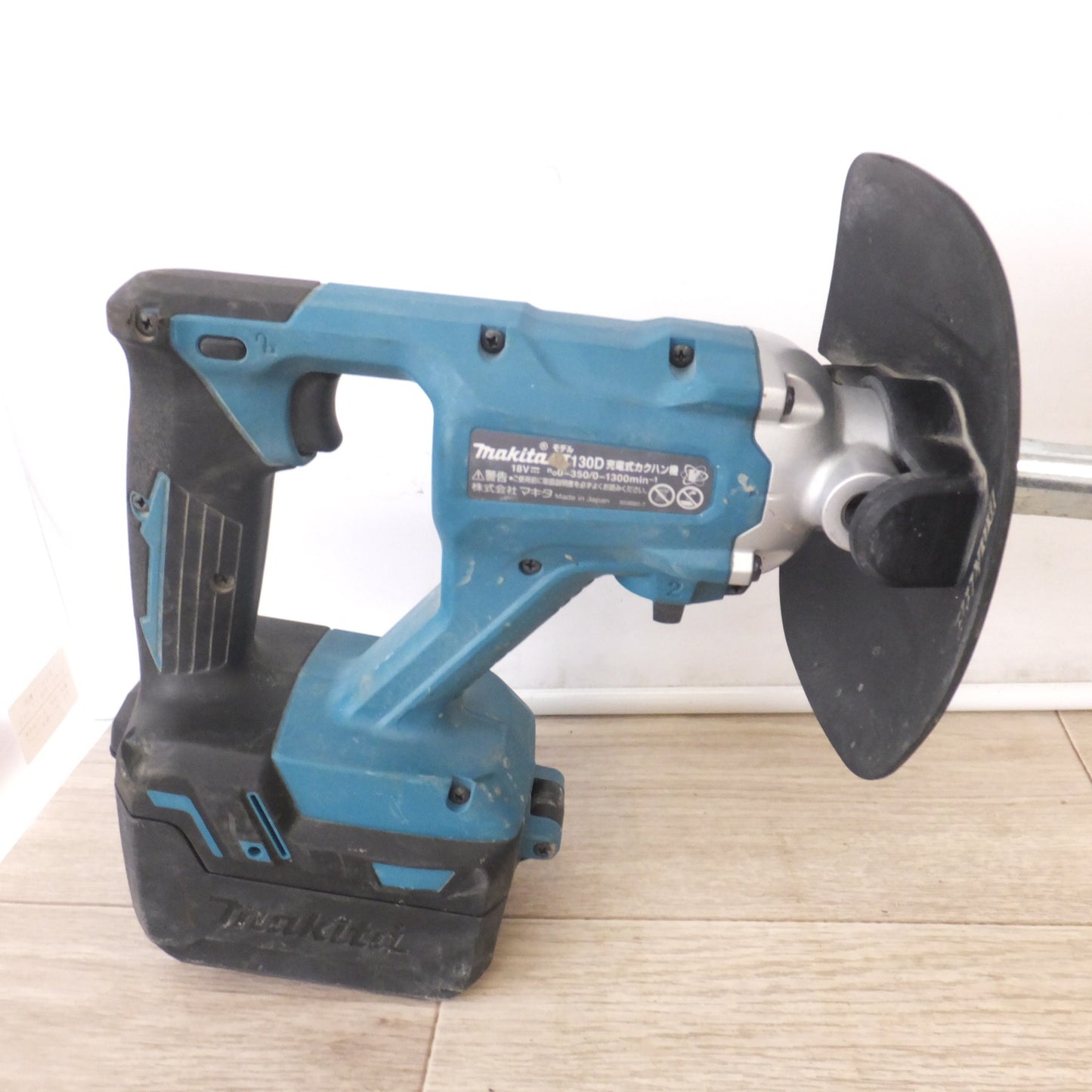 [送料無料] ★マキタ makita 充電式カクハン機 UT130D 18V 本体のみ★