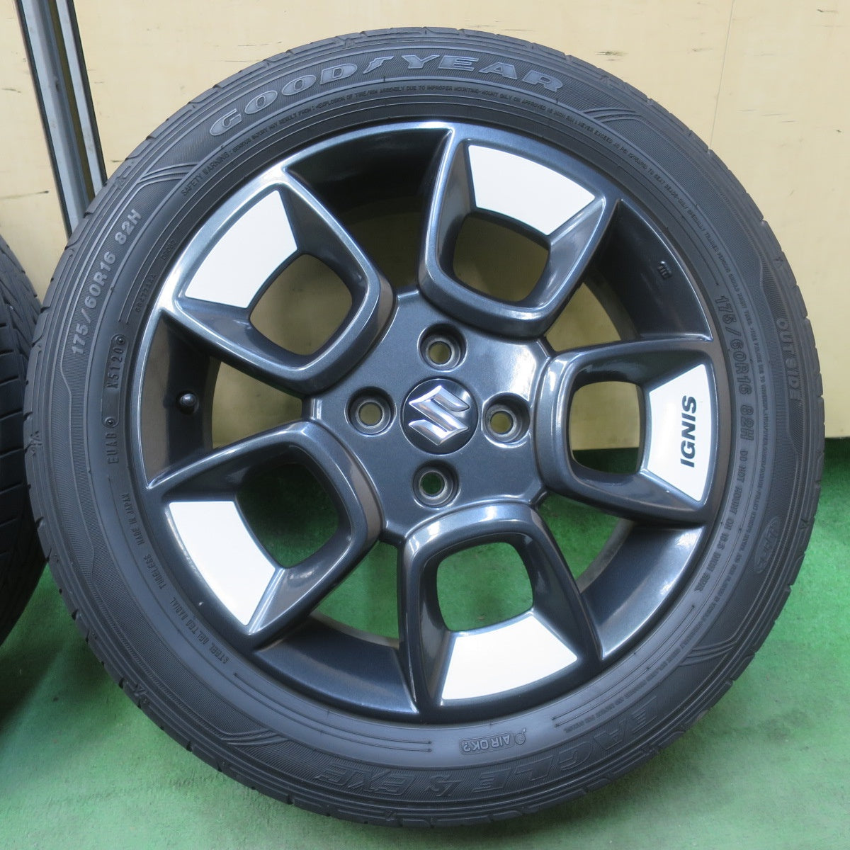 キレイ！ホイールアクセント付き★スズキ イグニス クロスビー 純正 175/60R16 グッドイヤー イーグル LS EXE 16インチ PCD100/4H★6031210イノ