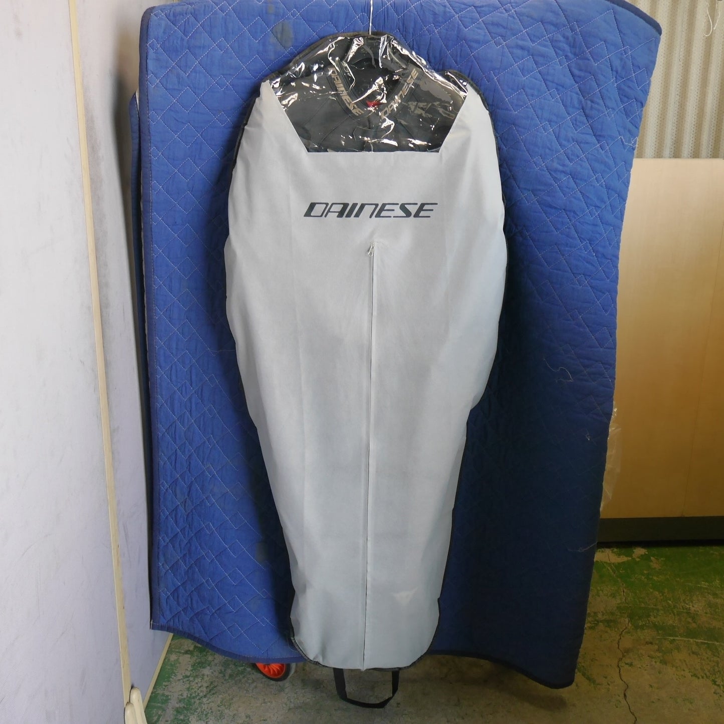 [送料無料] キレイ☆DAINESE LAGUNA SECA 5 1ピース ライダー スーツ サイズ 50 175.5-178.5 レザー レーシング スーツ 革 ツナギ ダイネーゼ ラグナ セカ☆