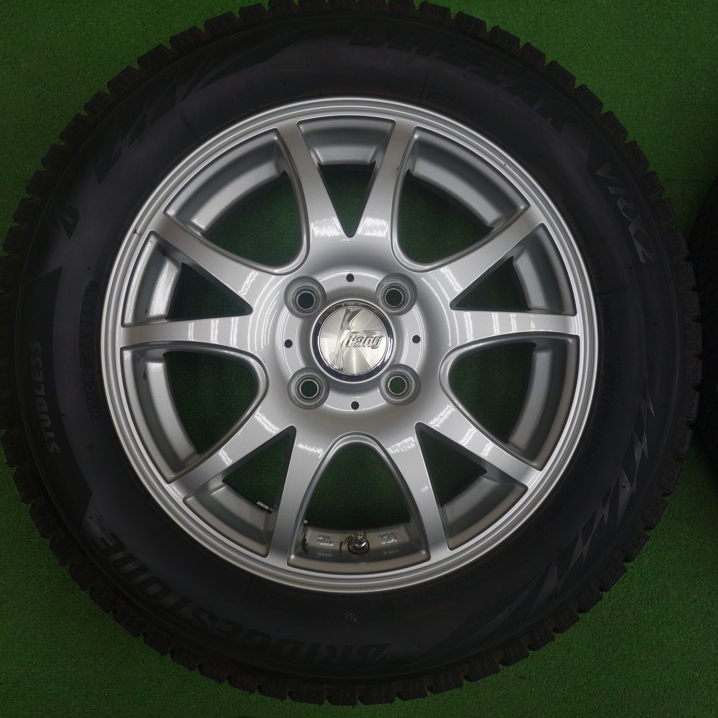 バリ溝！23年！9.5分★スタッドレス 165/65R14 ブリヂストン ブリザック VRX2 Fang ファング 14インチ ソリオ ハスラー 等 PCD100/4H★6041702KTス