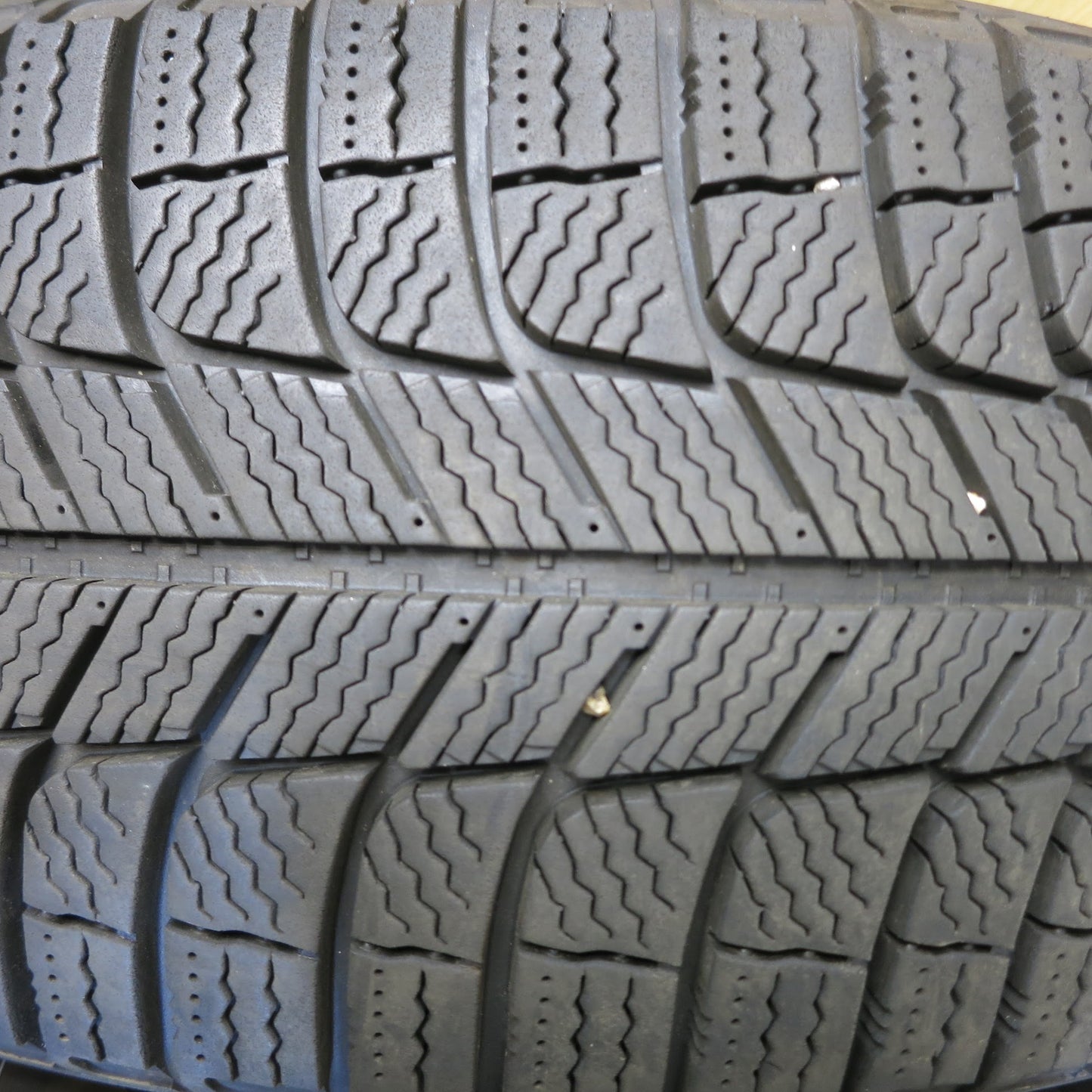 [送料無料]バリ溝！19年！キレイ★センサー付き レクサス 10系 NX バージョンL 純正 225/60R18 スタッドレス ミシュラン X-ICE3+ 18インチ★3051005Hス