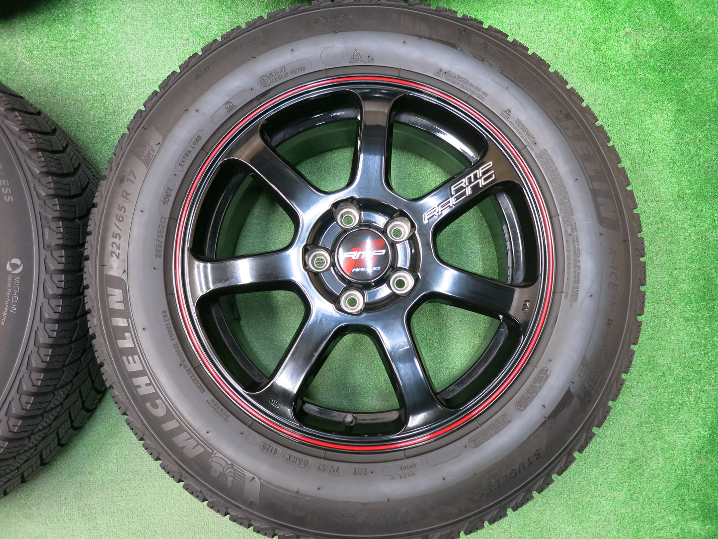 [送料無料]超バリ溝！20年！綺麗！9.5分以上★スタッドレス RMP RACING 225/65R17 ミシュラン X-ICE SNOW SUV RMPレーシング 17インチ PCD114.3/5H★2121204ヒス