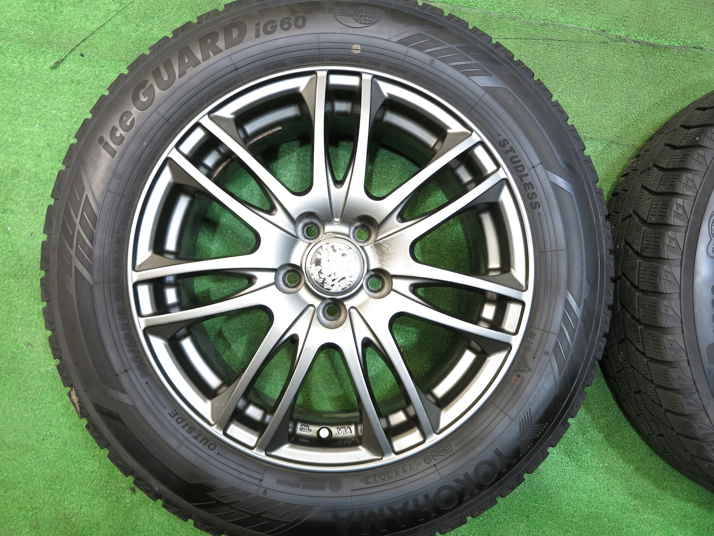 [送料無料]バリ溝！9.5分★スタッドレス 205/60R16 ヨコハマ アイスガード iG60 VELVA weds ヴェルヴァ 16インチ PCD100/5H★2102107Hス