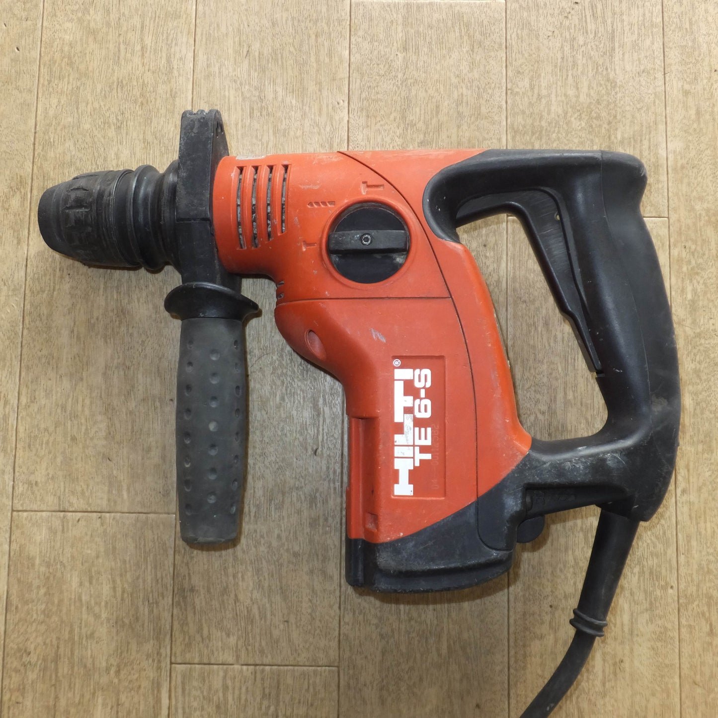 [送料無料]★ヒルティ HILTI ロータリーハンマードリル TE6-S　100V 650W 50-60Hz★